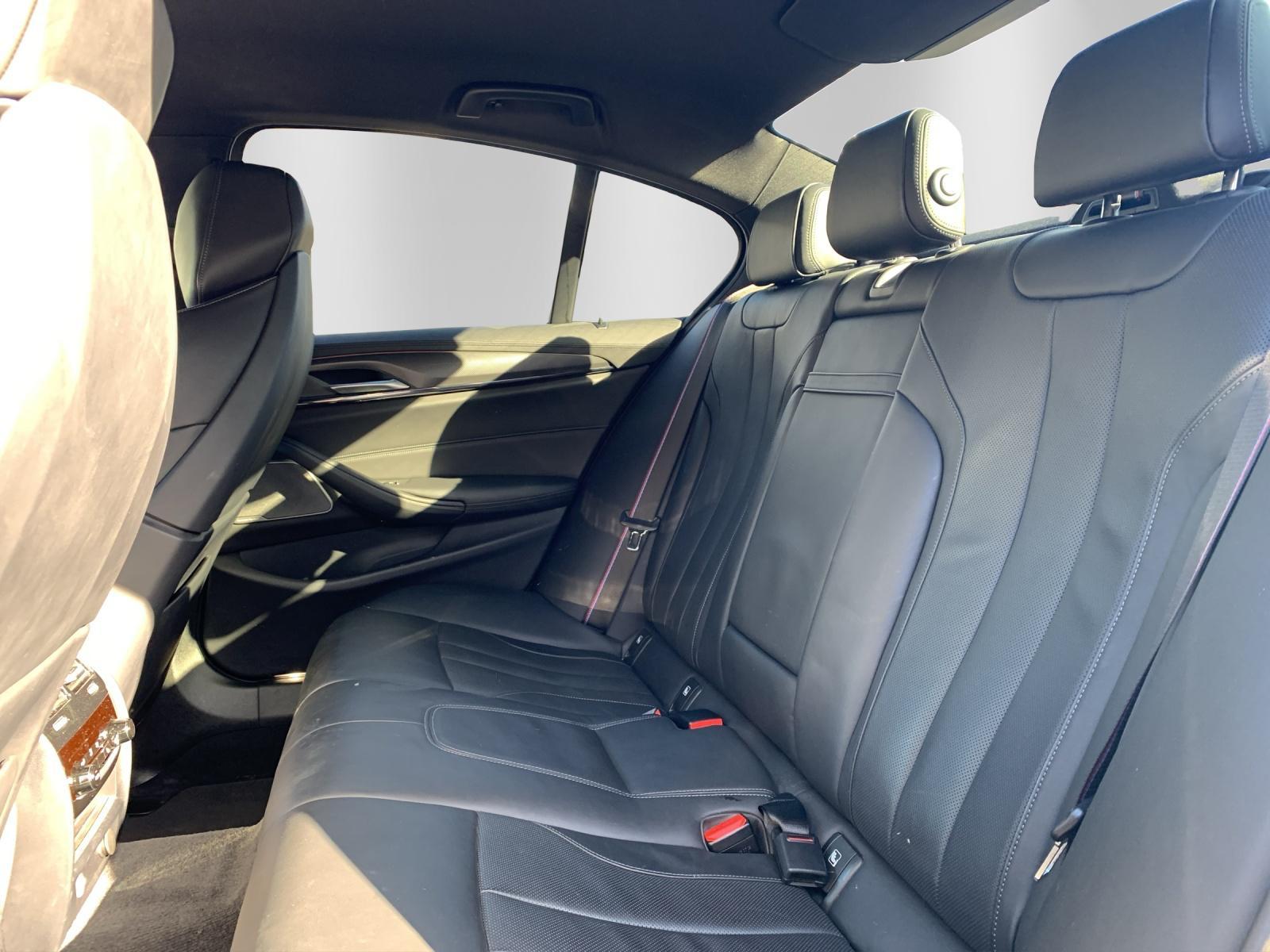 BMW M5 Competition xDrive - 12