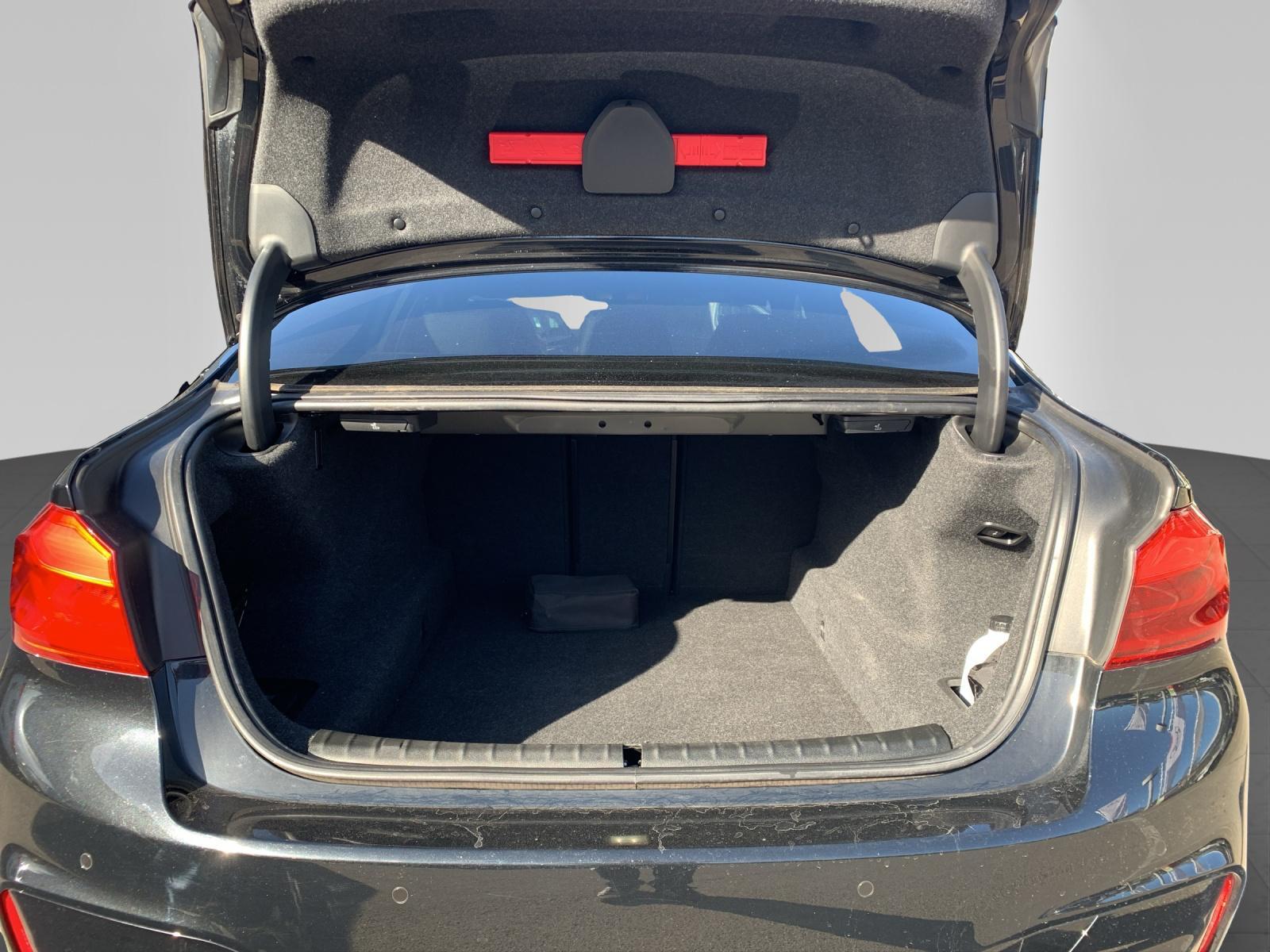 BMW M5 Competition xDrive - 13