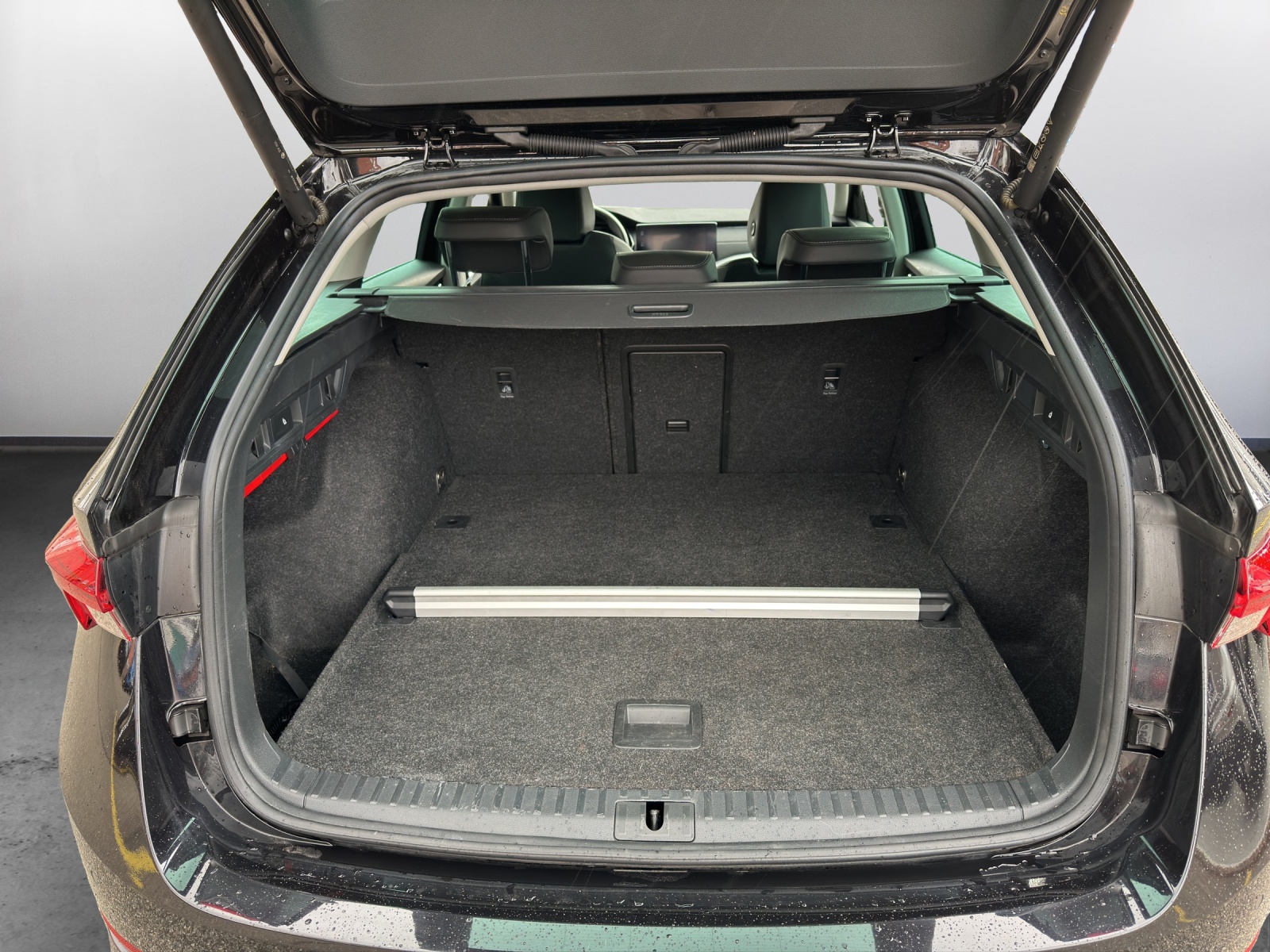 SKODA Octavia Combi 2.0 TDI DSG Style - 12