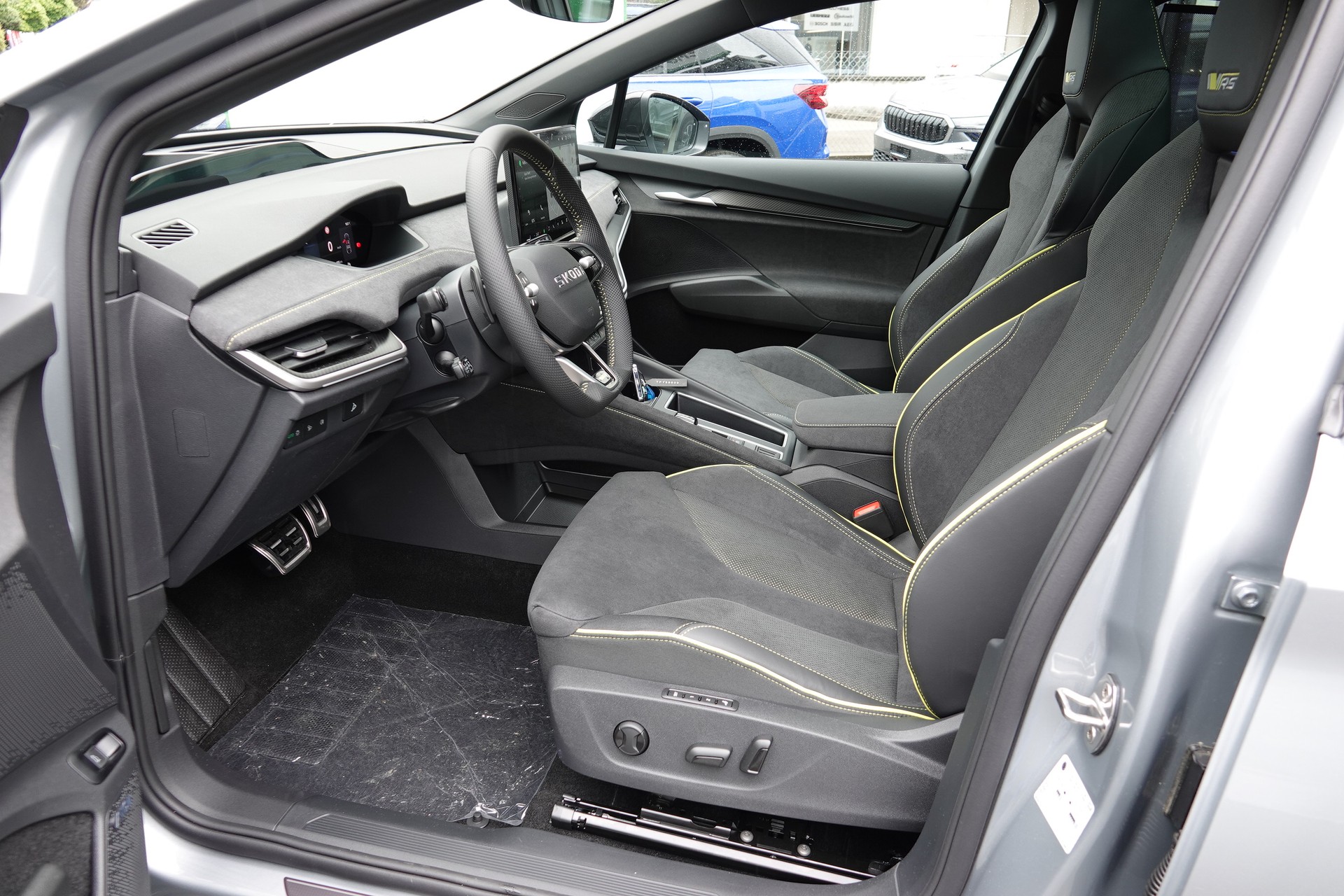 SKODA Enyaq RS 4x4 - 15