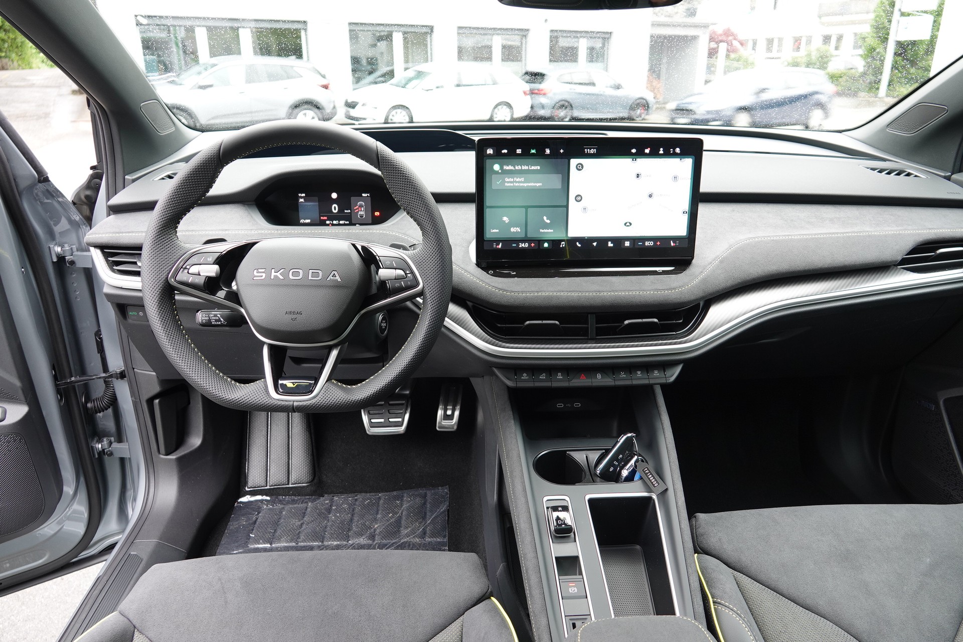 SKODA Enyaq RS 4x4 - 11