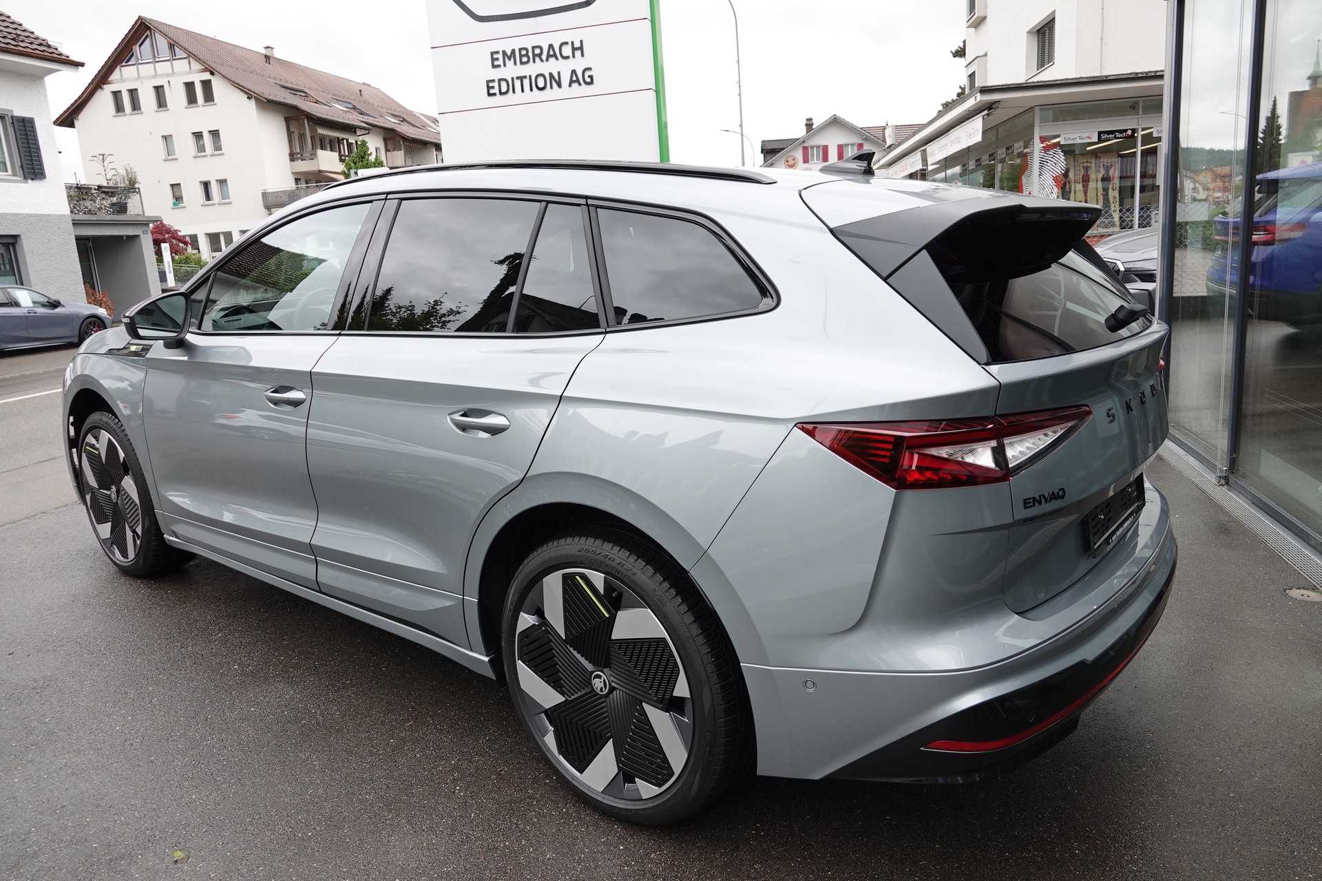 SKODA Enyaq RS 4x4 - 8