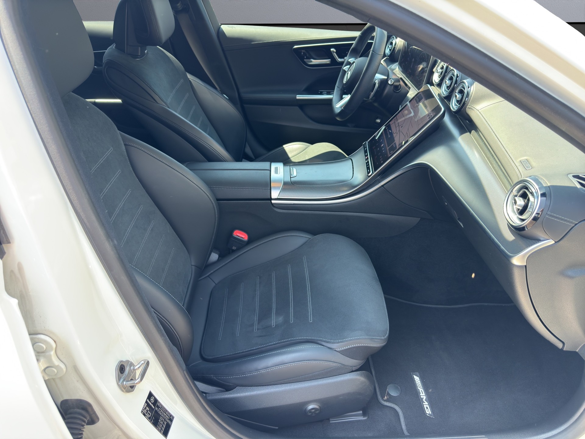 MERCEDES-BENZ C 200 T 4Matic AMG Line - 16