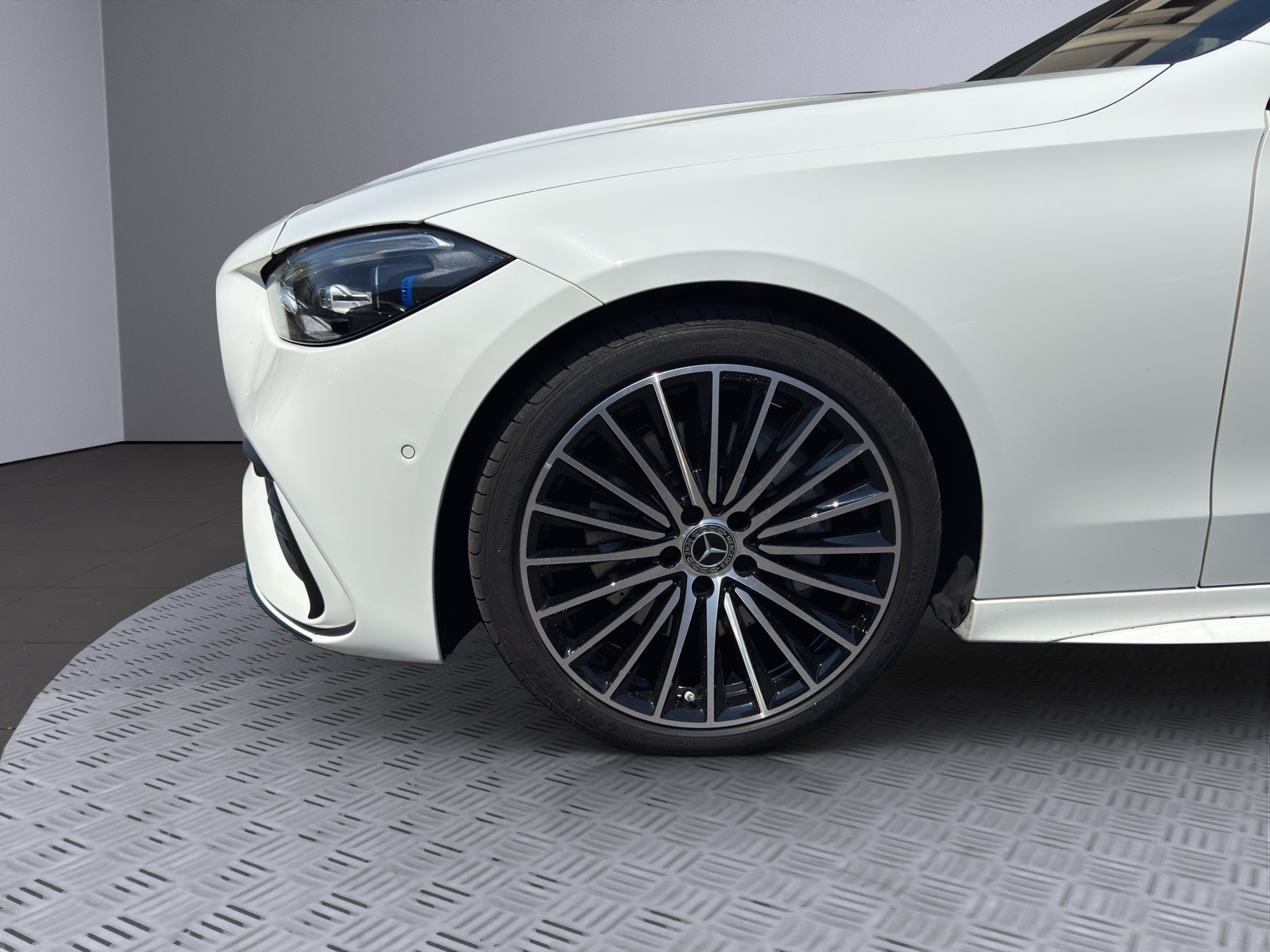 MERCEDES-BENZ C 200 T 4Matic AMG Line - 9