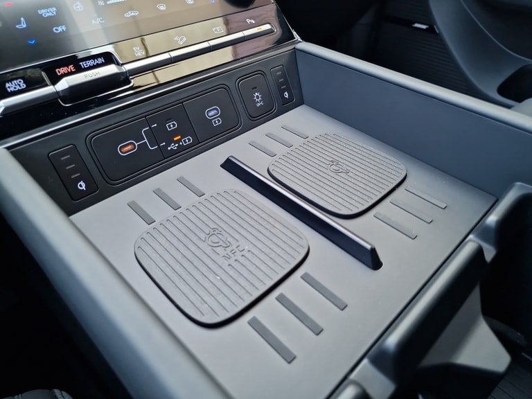 hyundai Gallery 23