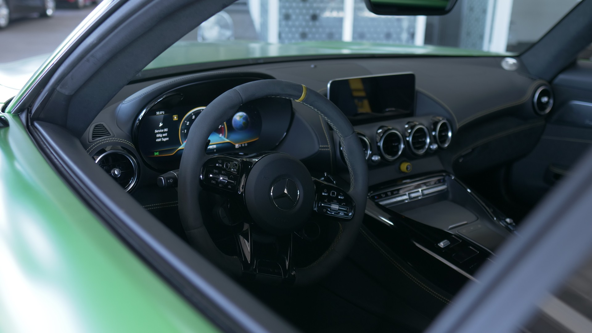 MERCEDES-BENZ AMG GT R Speedshift DCT - 19