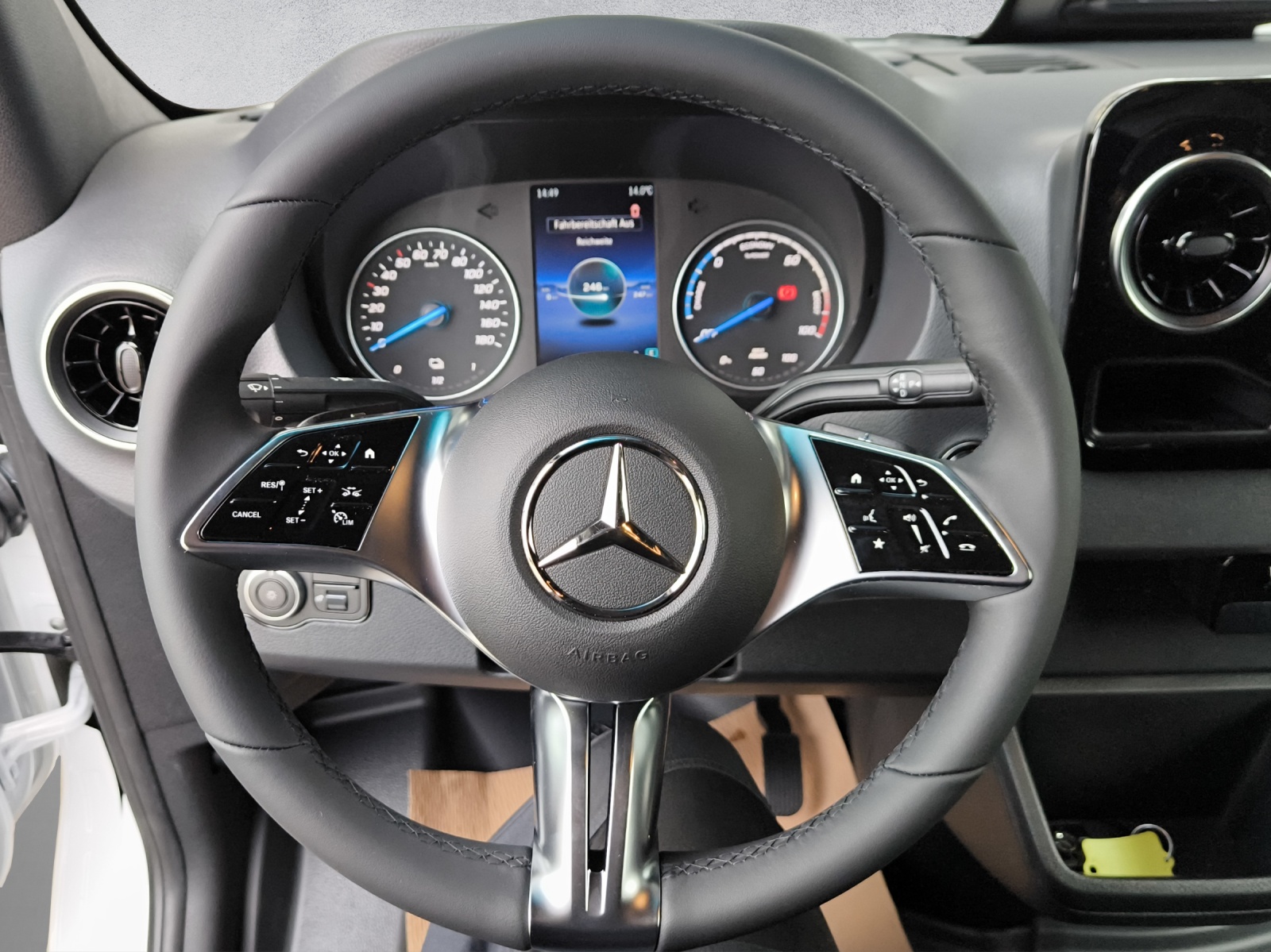 MERCEDES-BENZ eSprinter 320 81kWh Standard Hoch Pro - 12