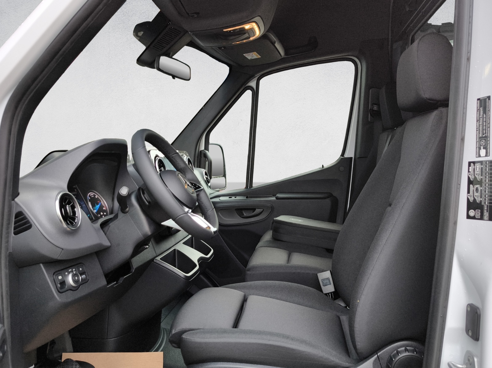 MERCEDES-BENZ eSprinter 320 81kWh Standard Hoch Pro - 10