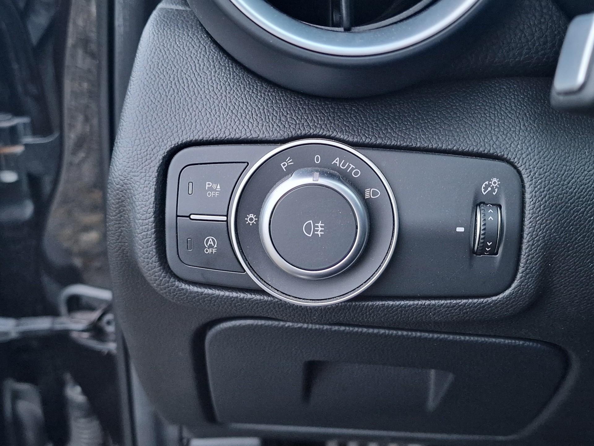 ALFA ROMEO Giulia 2.2 JTDM Veloce Q4 Automatic - 25