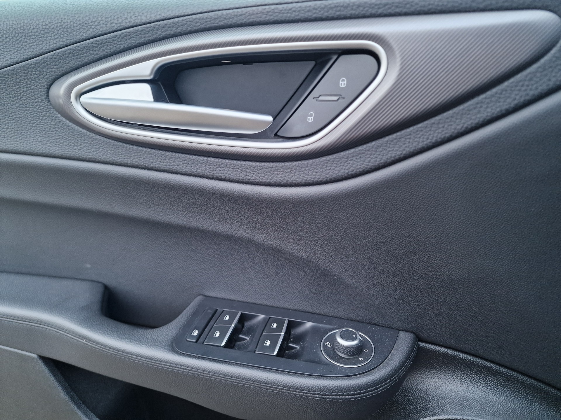 ALFA ROMEO Giulia 2.2 JTDM Veloce Q4 Automatic - 23