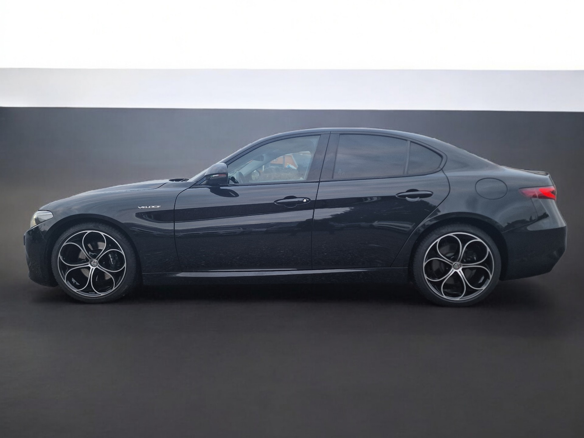 ALFA ROMEO Giulia 2.2 JTDM Veloce Q4 Automatic - 5