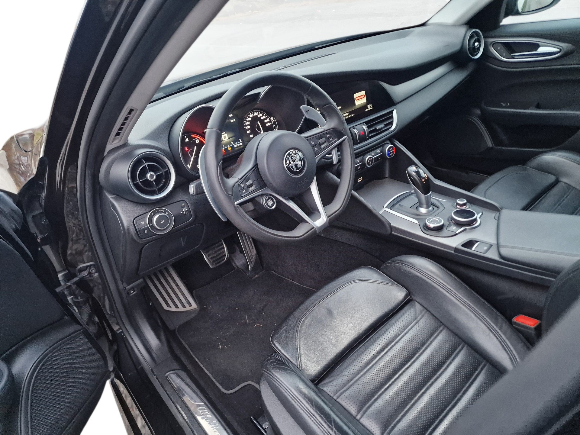 ALFA ROMEO Giulia 2.2 JTDM Veloce Q4 Automatic - 9