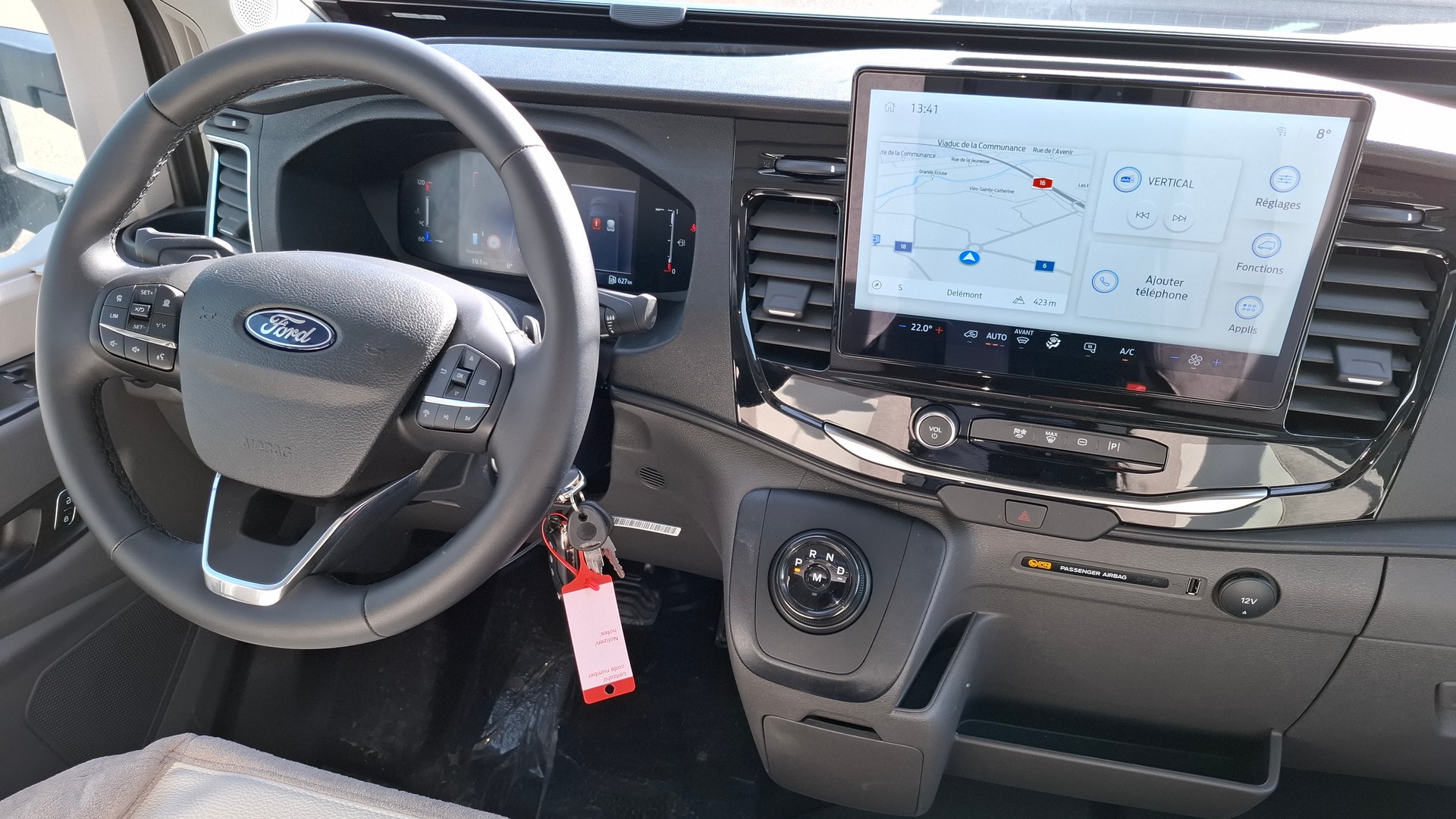 MCLOUIS MC4 881 - 25 Edition Automatique 165 PS (chauffage diesel, panneau solaire 200W, Marquise) - 4