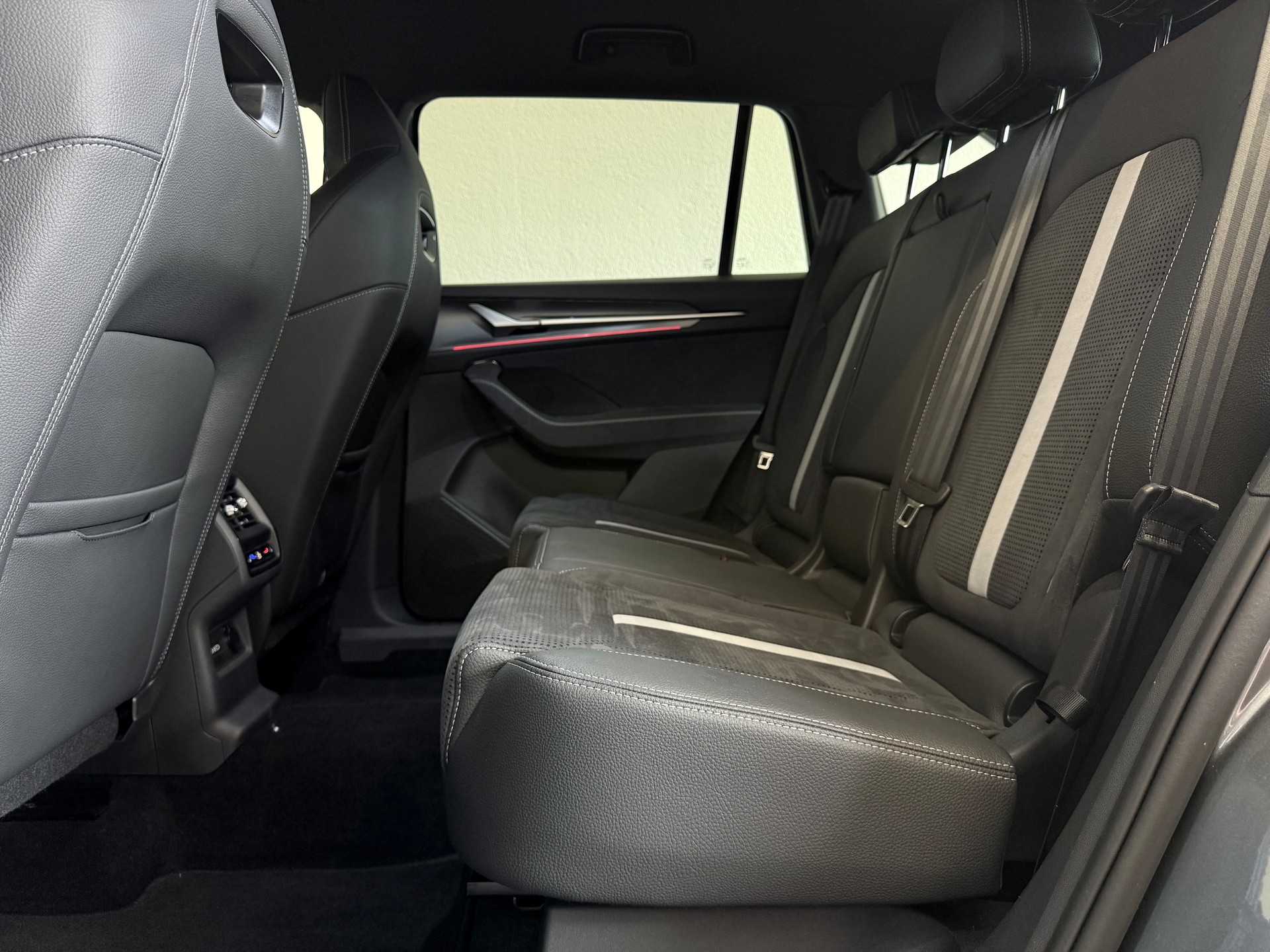 SKODA Kodiaq 2.0 TDI Sportline 4x4 DSG - 23