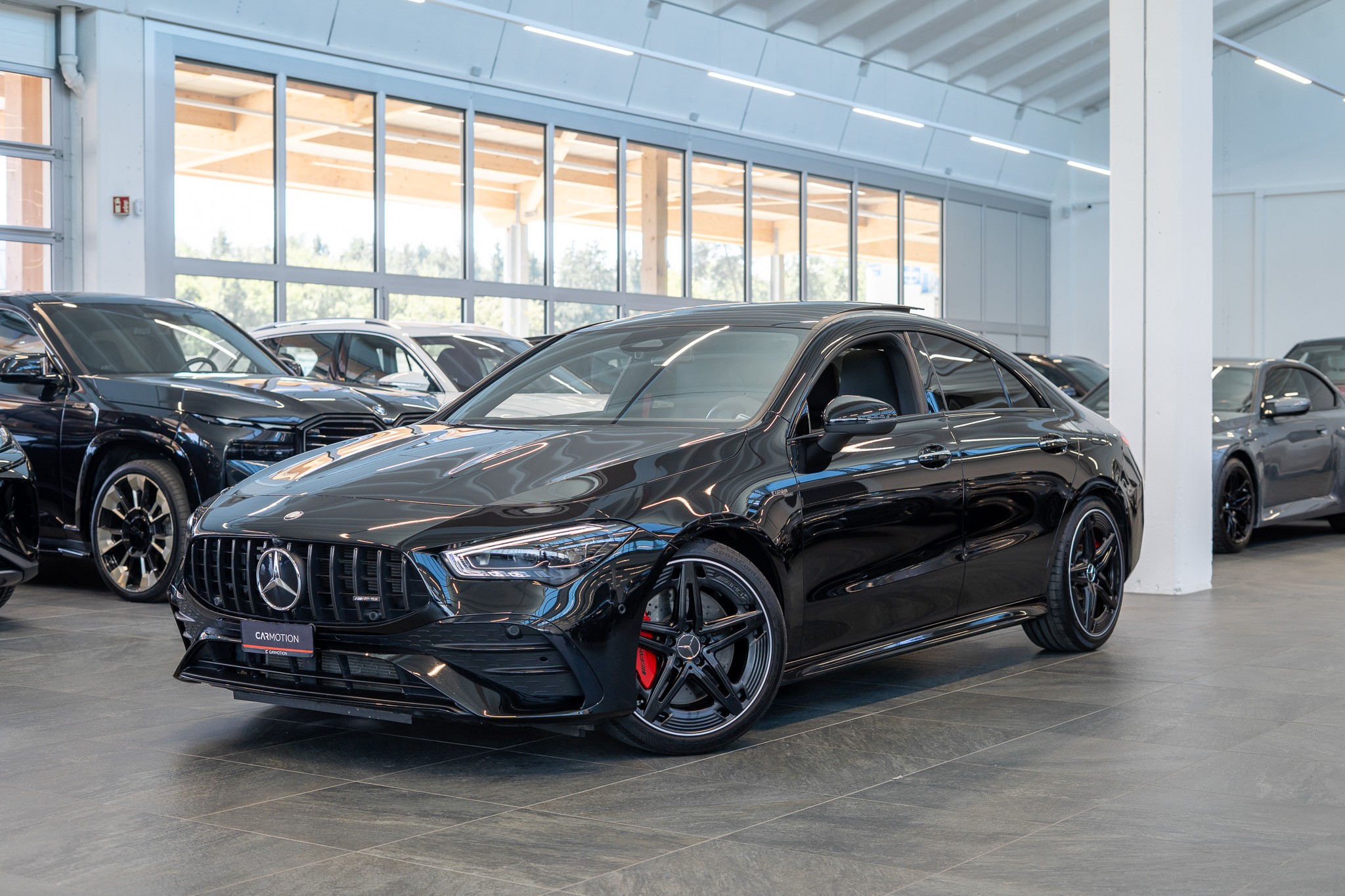 CLA 35 AMG 4matic / Panorama-Schiebedach / Performance Auspuff /