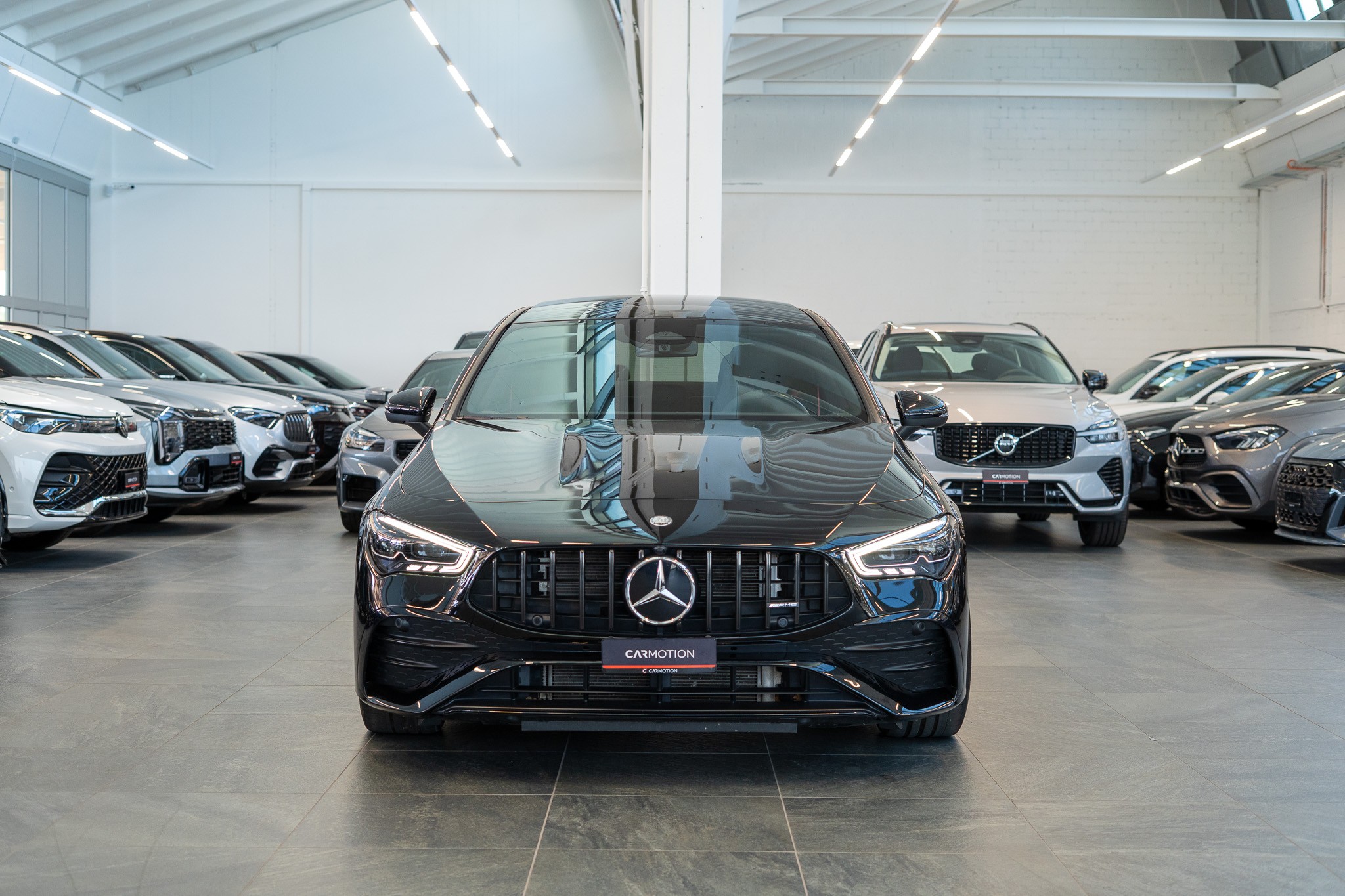 CLA 35 AMG 4matic / Panorama-Schiebedach / Performance Auspuff /
