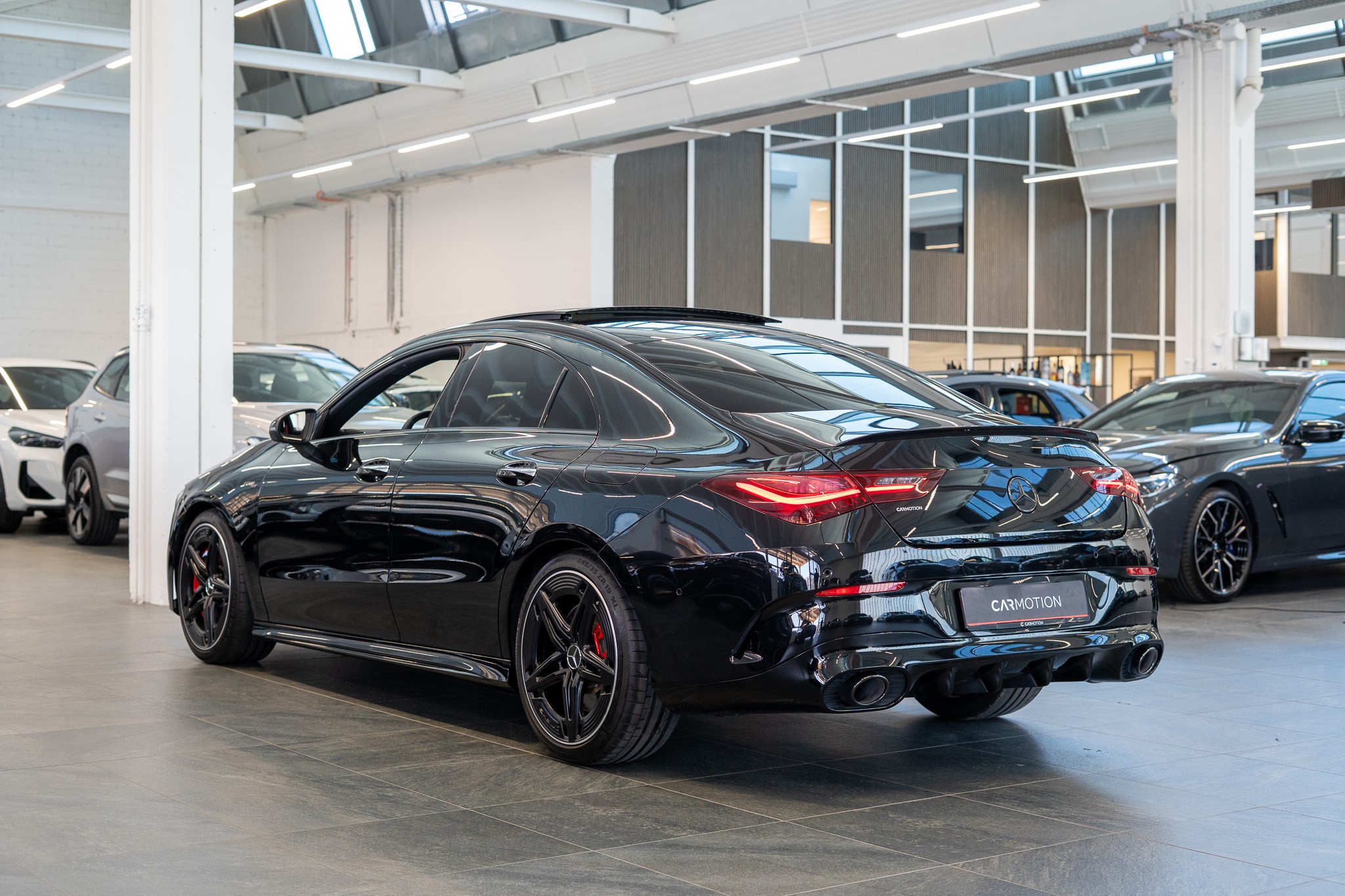 CLA 35 AMG 4matic / Panorama-Schiebedach / Performance Auspuff /