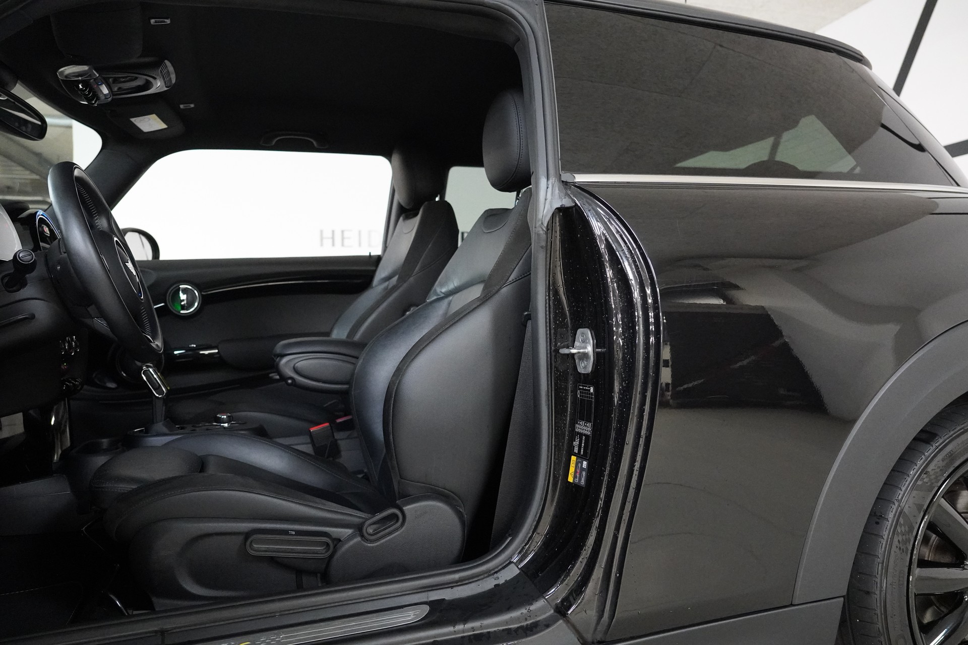 MINI Cooper SE - 12