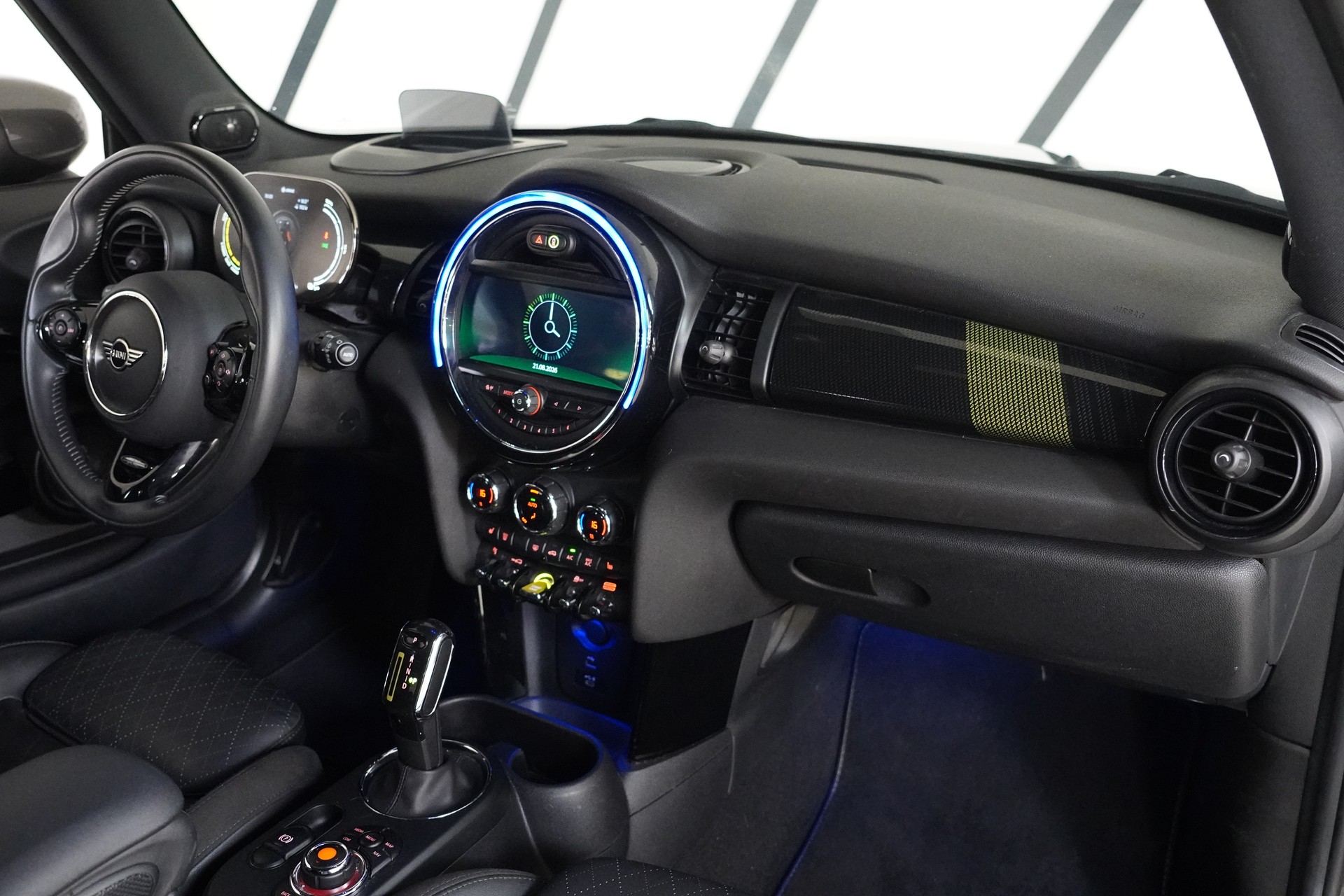 MINI Cooper SE - 18
