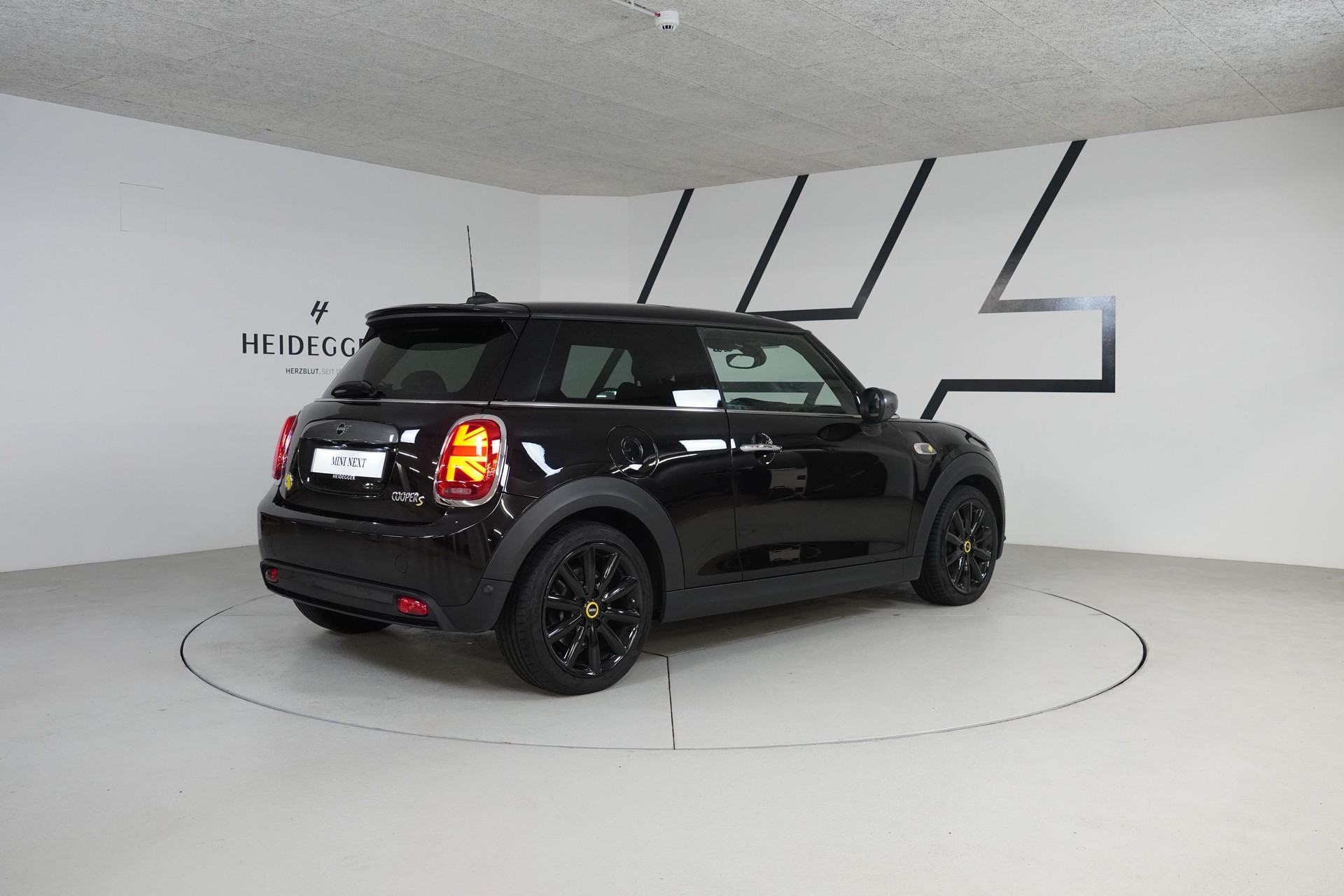 MINI Cooper SE - 8
