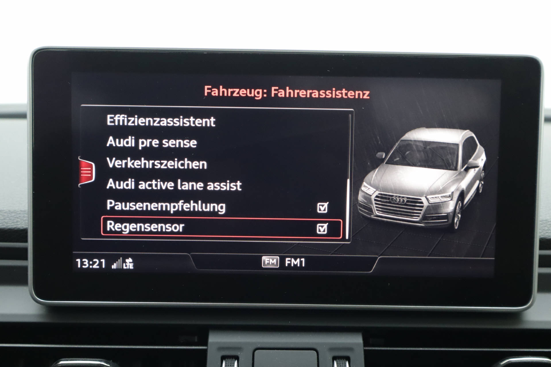 AUDI Q5 2.0 40 TDI Sport qu. S-Tronic-10