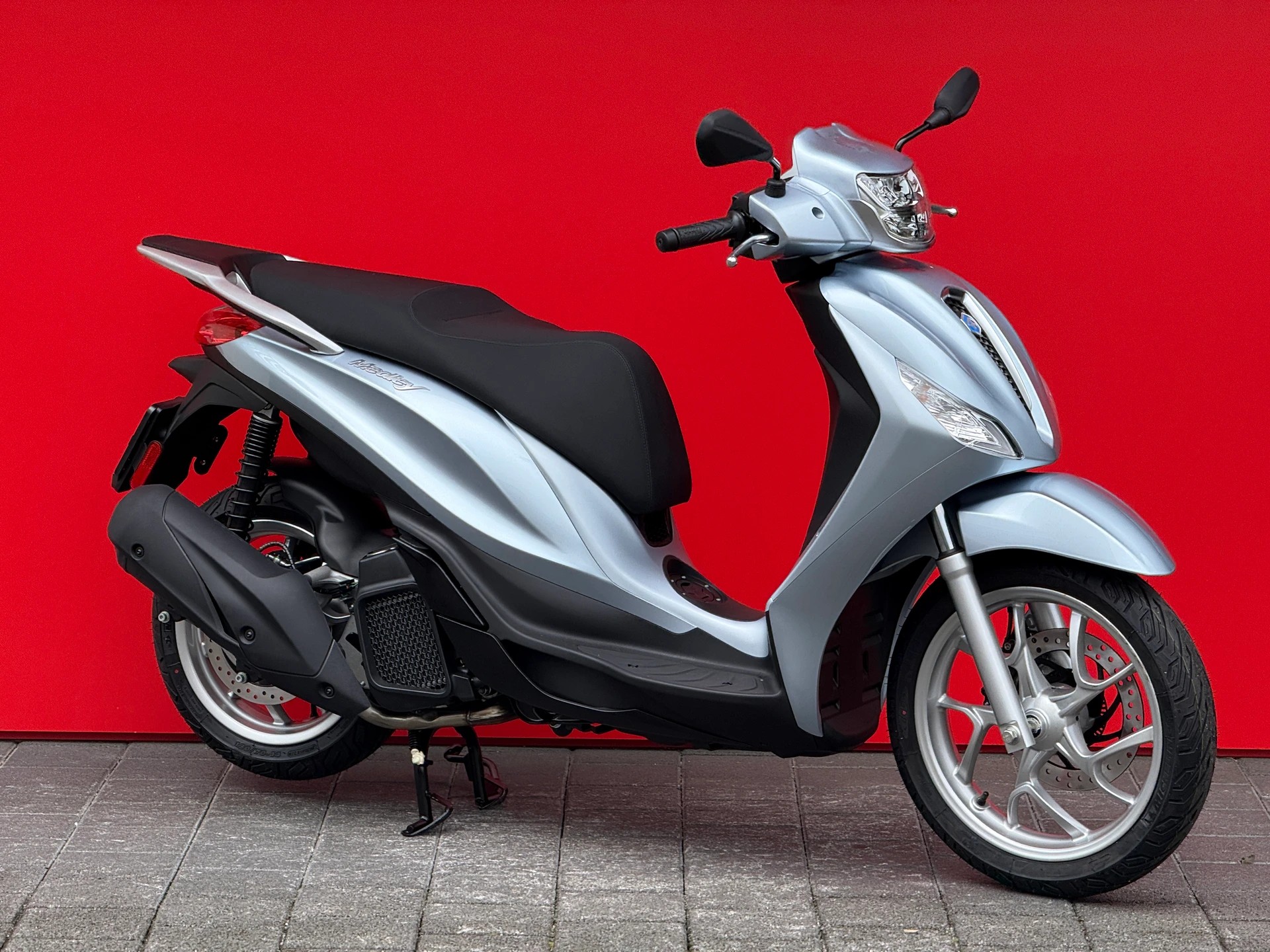 PIAGGIO Medley 200 E5+ - 3