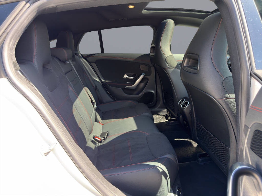 MERCEDES-BENZ CLA 250 AMG Line 4matic Shooting Brake - 15
