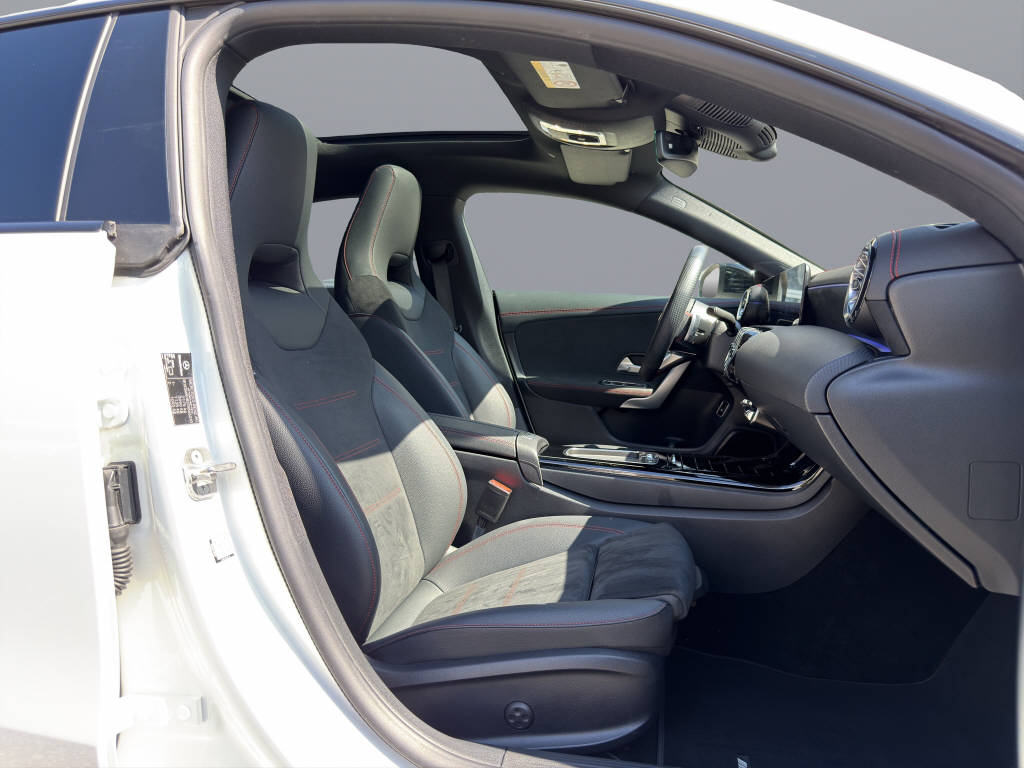 MERCEDES-BENZ CLA 250 AMG Line 4matic Shooting Brake - 16