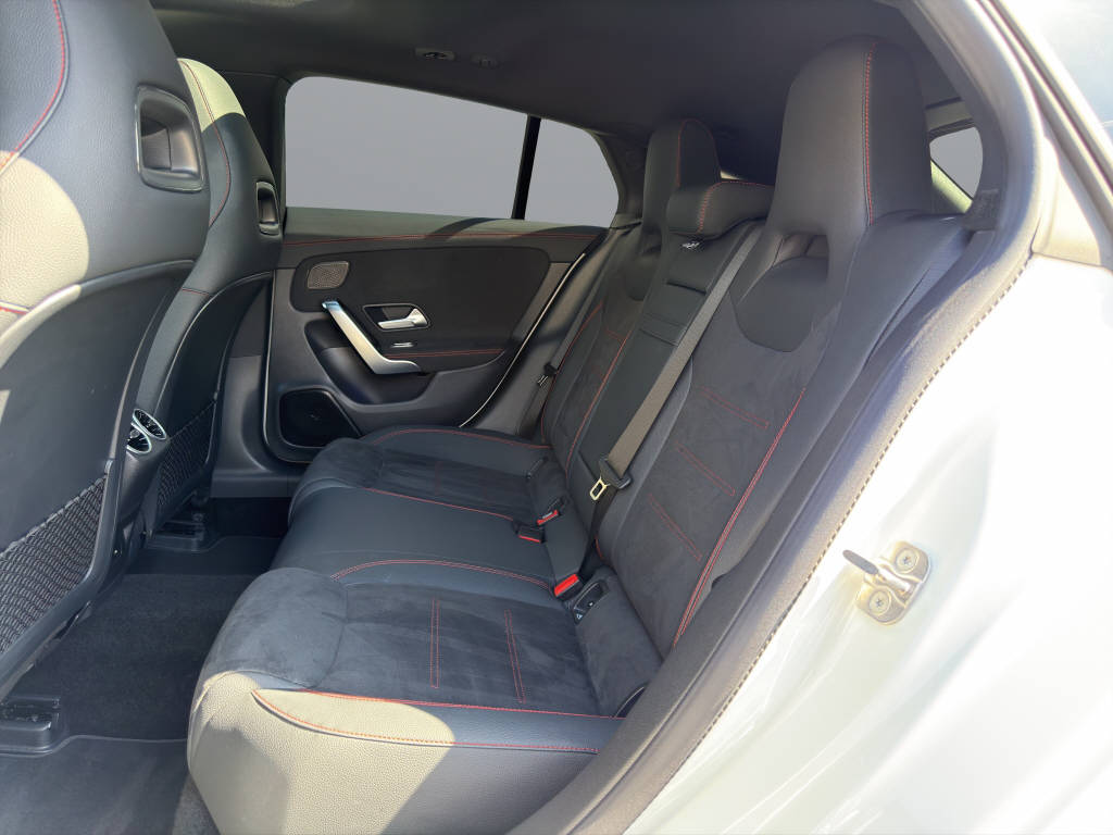 MERCEDES-BENZ CLA 250 AMG Line 4matic Shooting Brake - 14