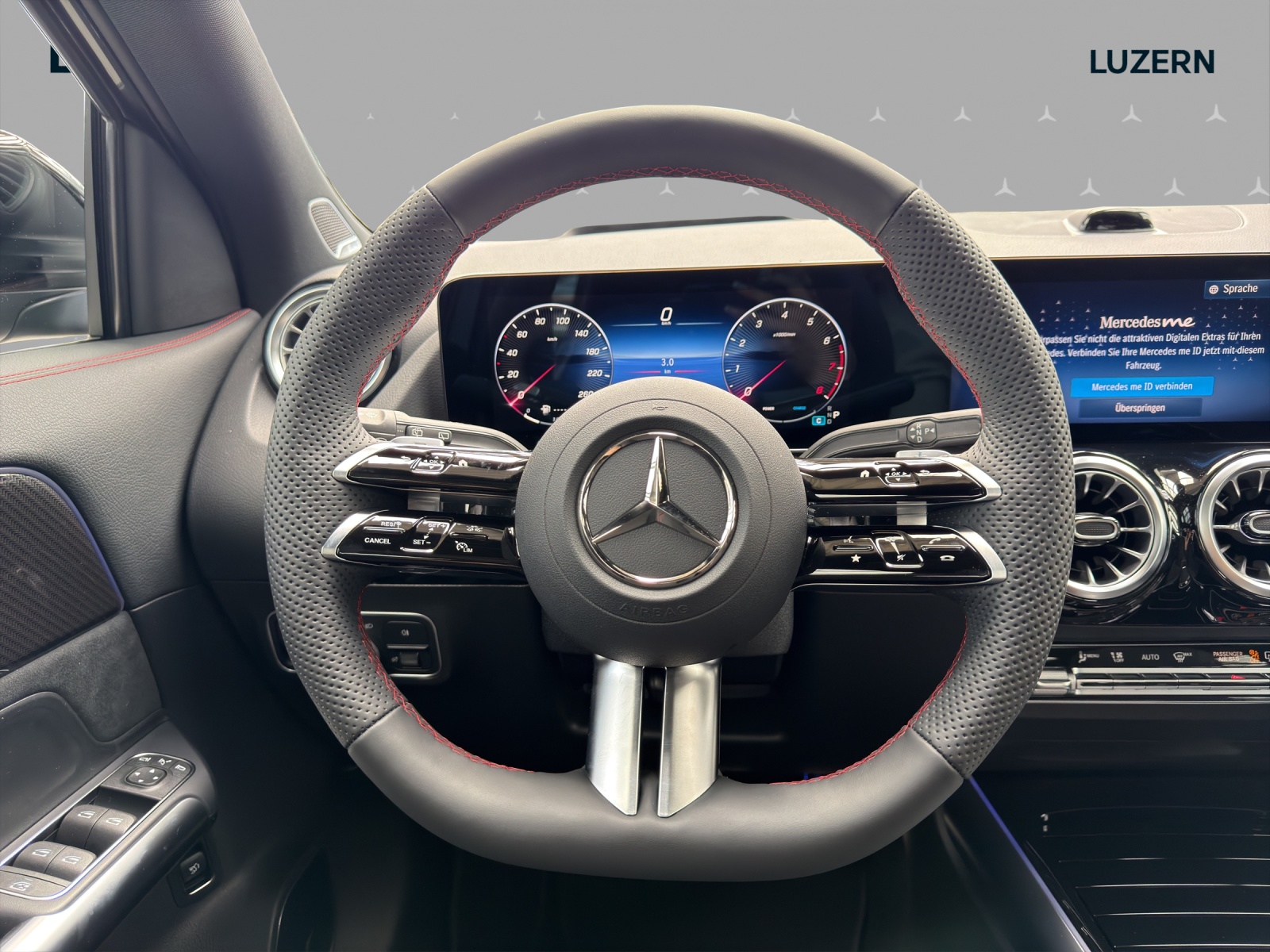 MERCEDES-BENZ GLA 200 Night Star 7G-DCT - 10