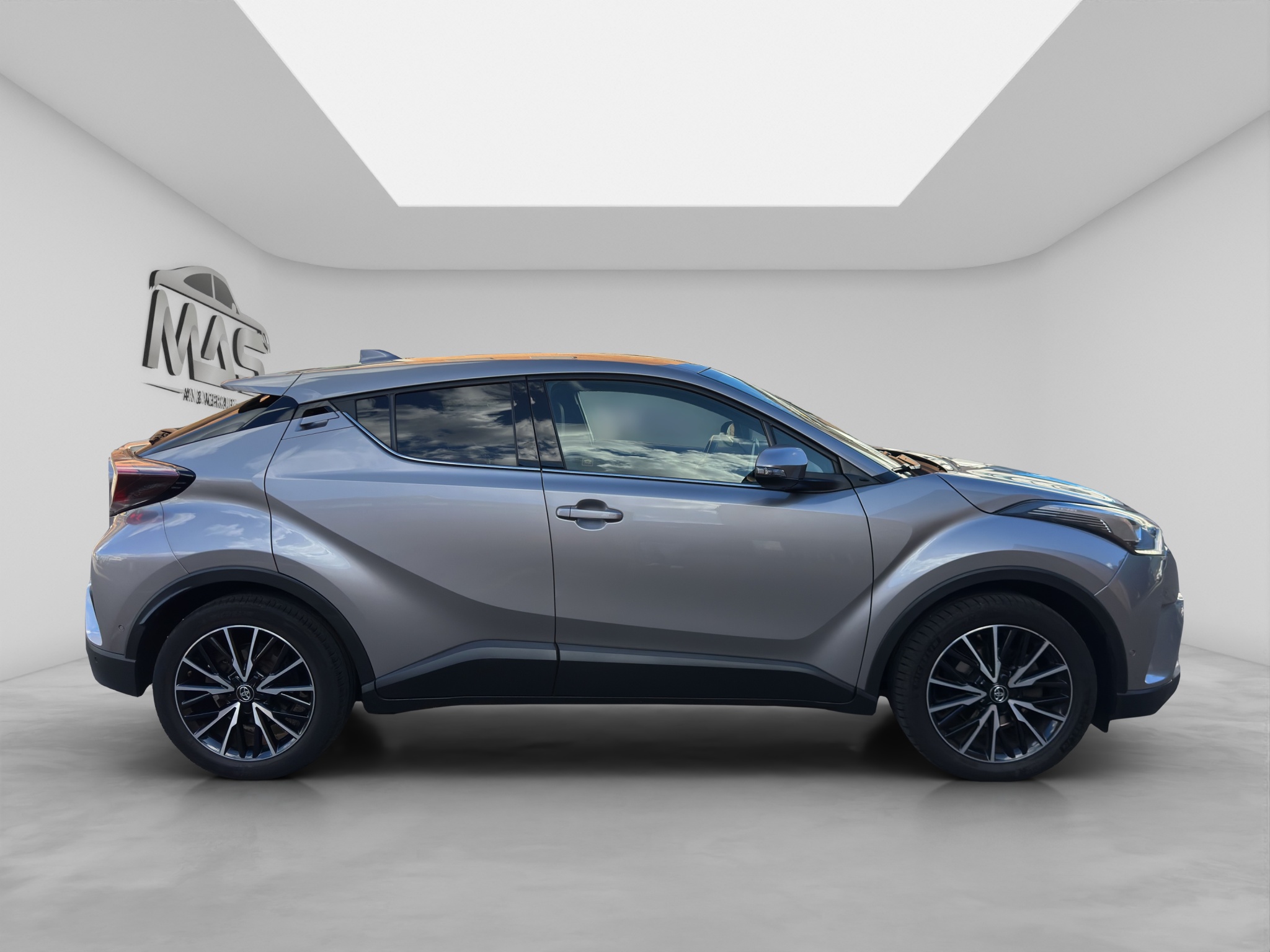 TOYOTA C-HR 7