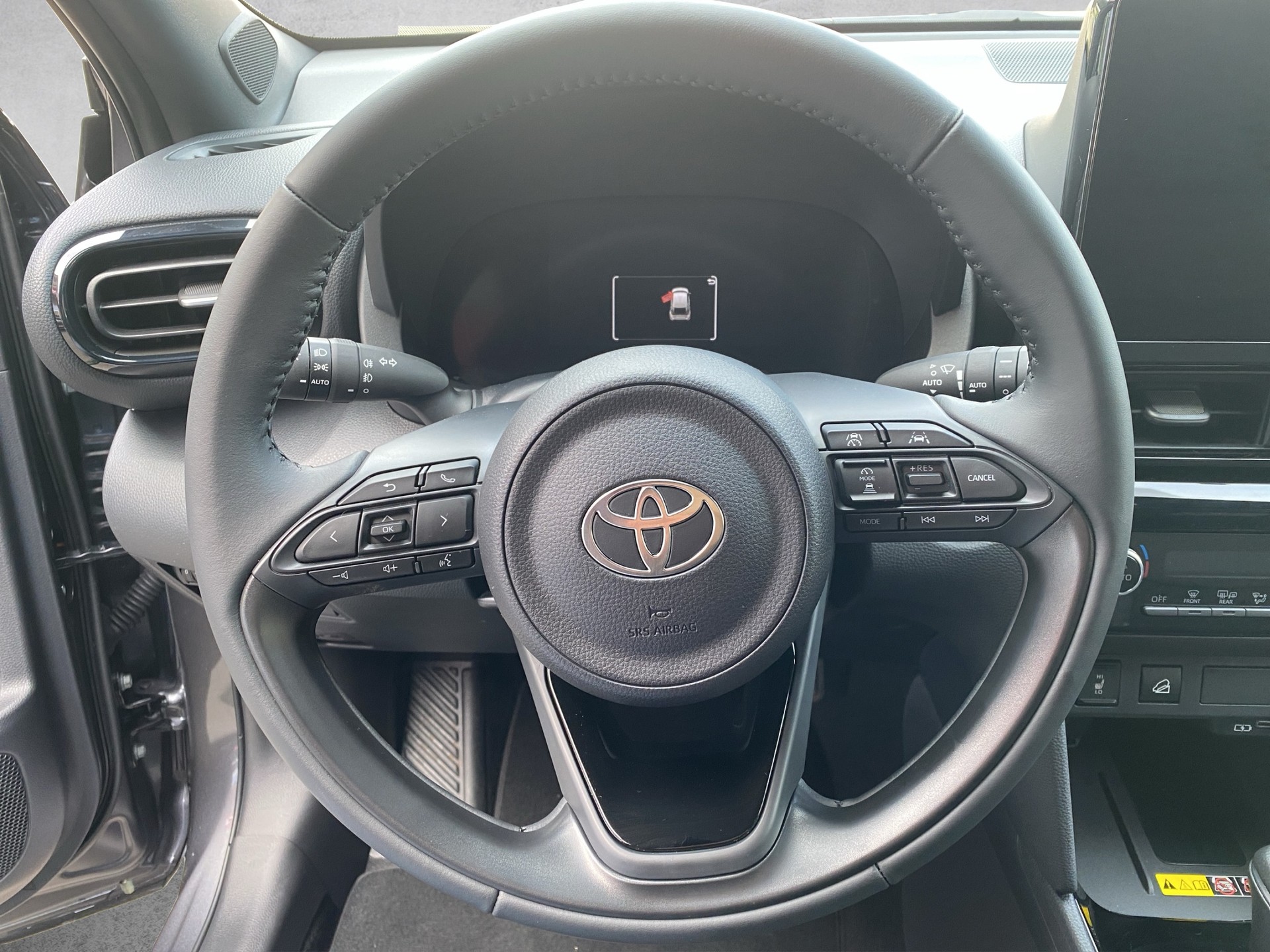 TOYOTA Yaris Cross 1.5 Trend AWDi e-CVT - 8