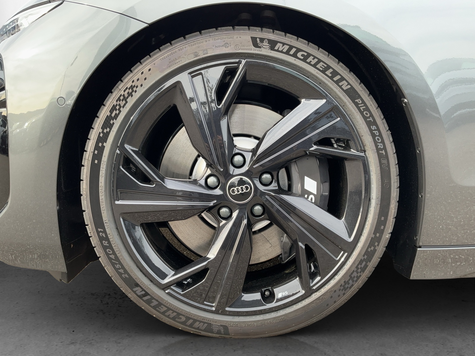 AUDI S6 Sportback e-tron quattro - 14