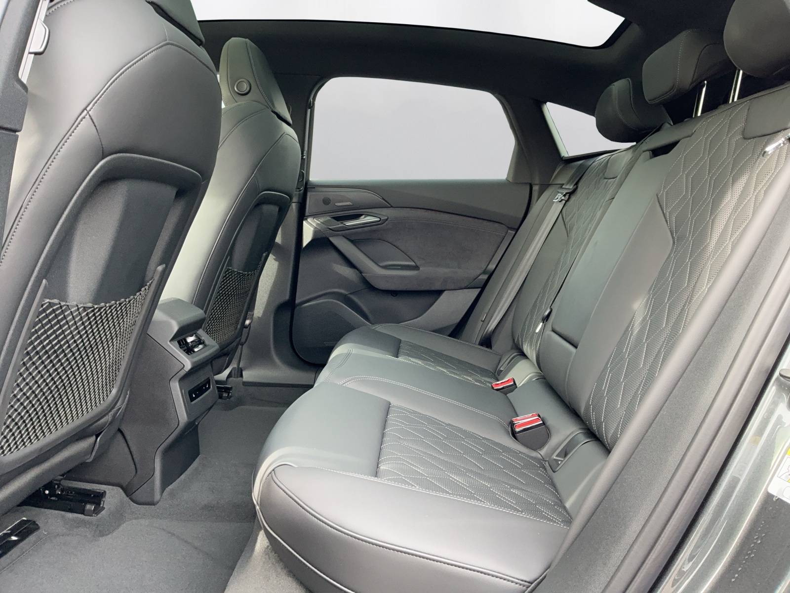 AUDI S6 Sportback e-tron quattro - 11