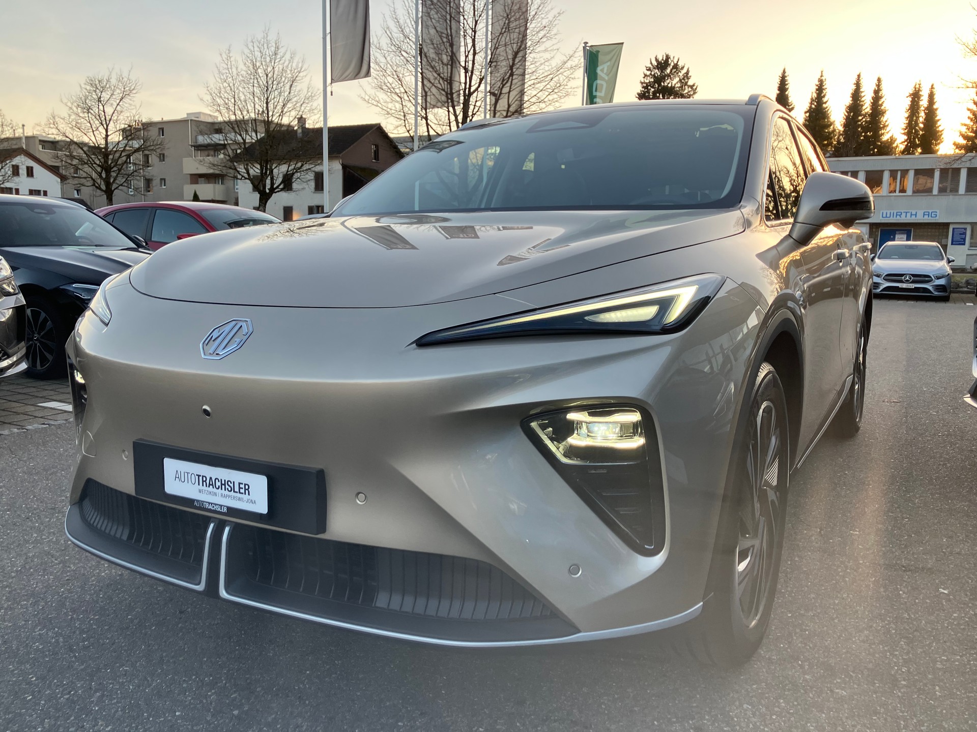 MG S6 EV 77kWh Luxury AWD - 4