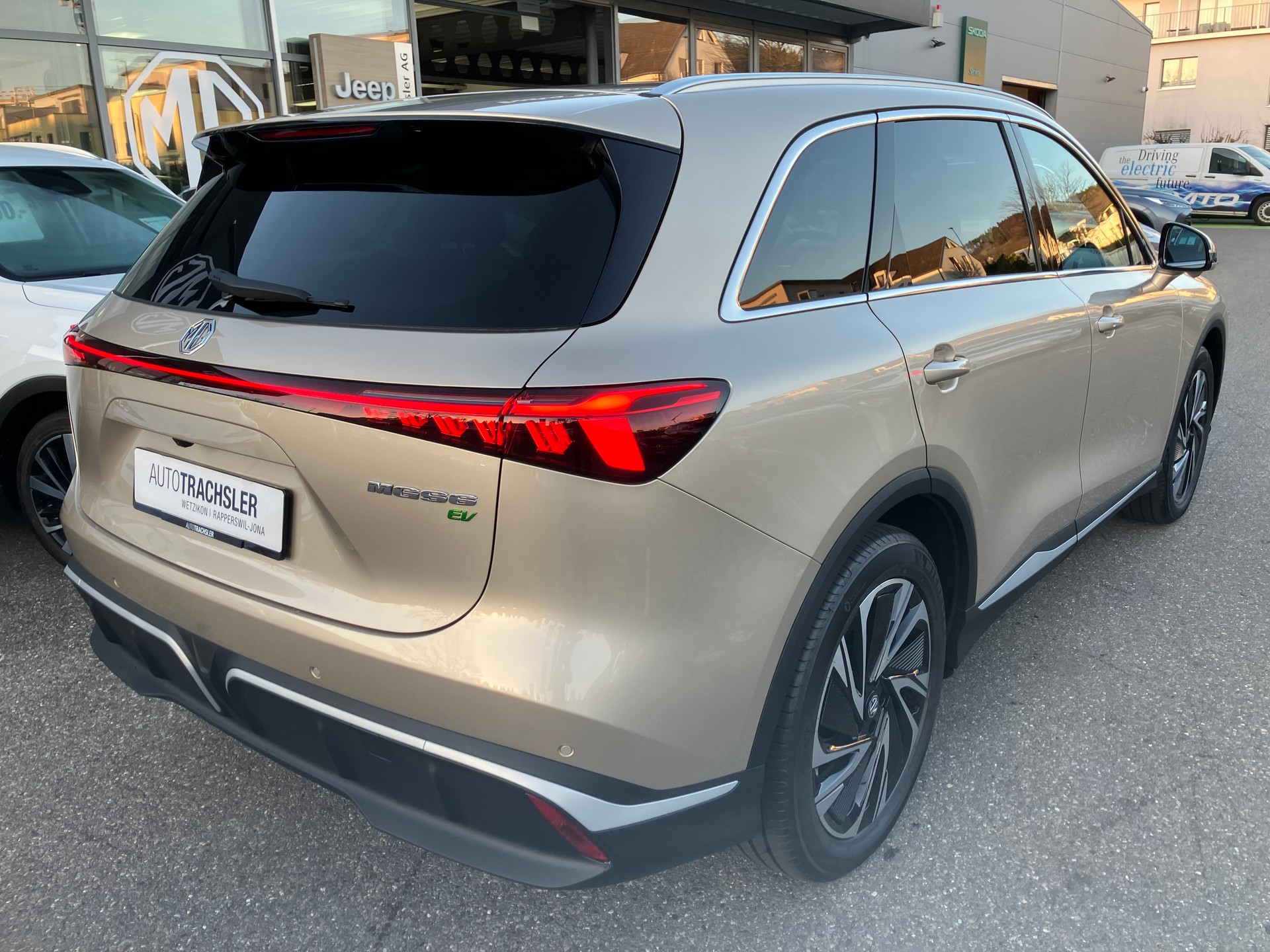 MG S6 EV 77kWh Luxury AWD - 6