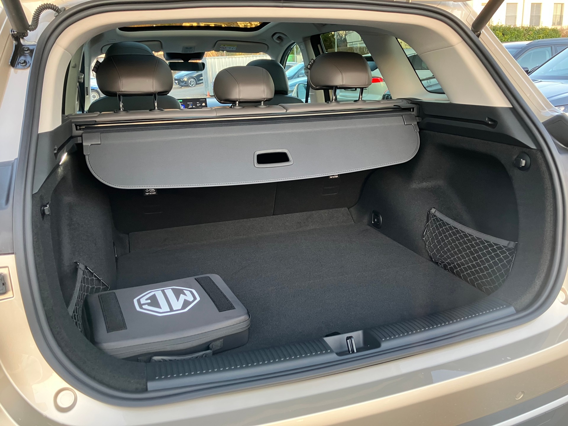 MG S6 EV 77kWh Luxury AWD - 7