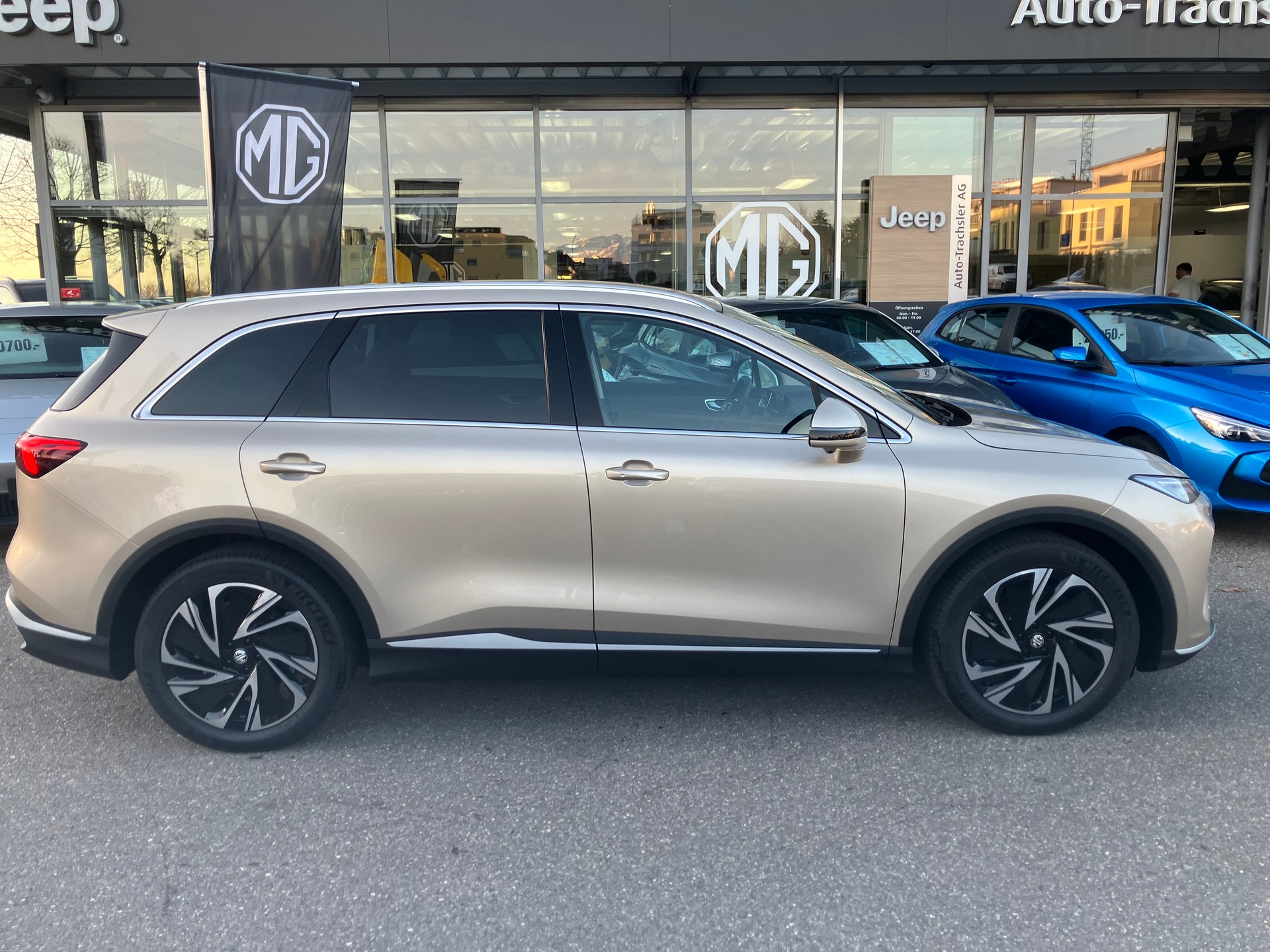 MG S6 EV 77kWh Luxury AWD - 2