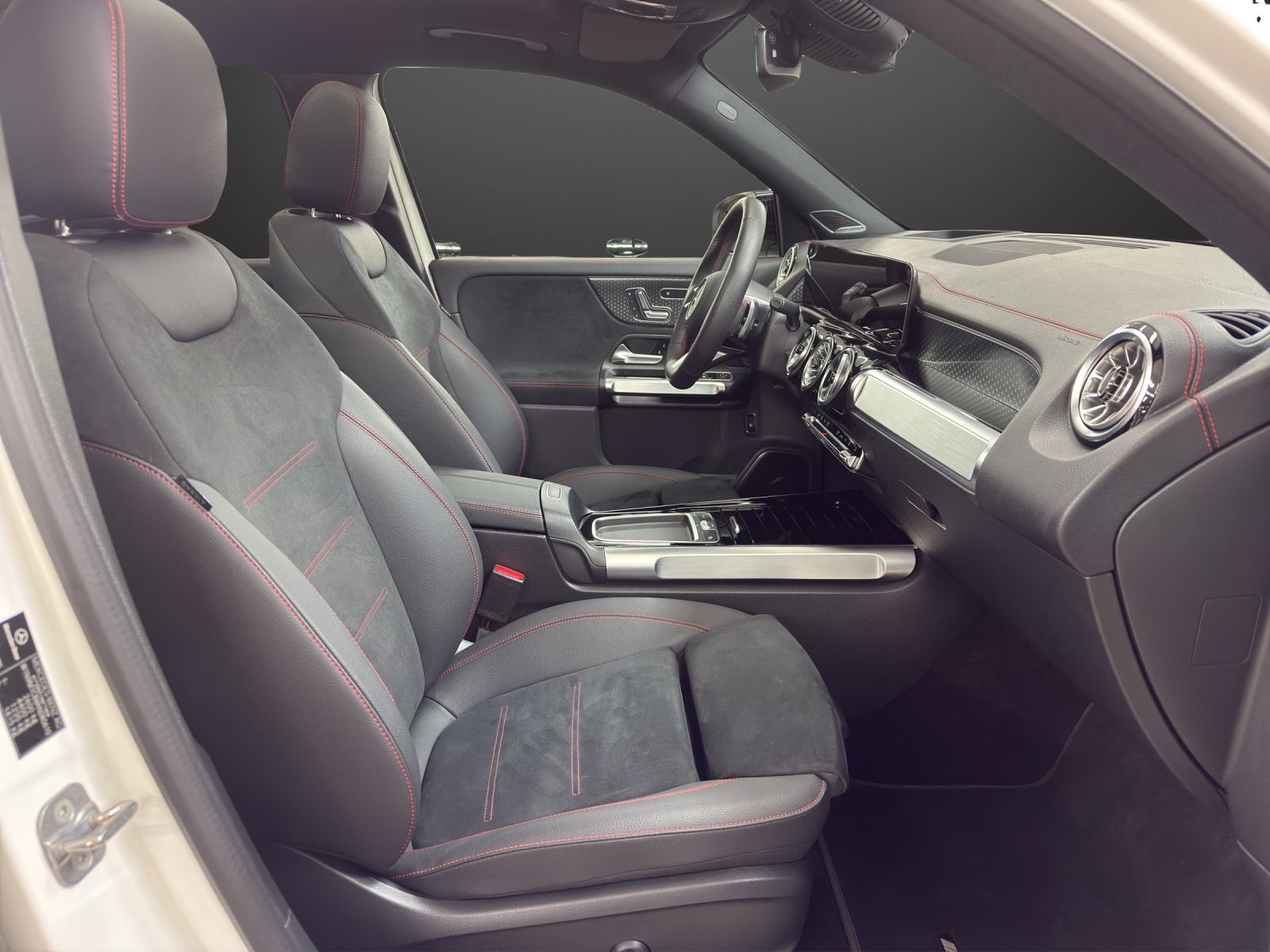 MERCEDES-BENZ EQB 350 AMG Line 4Matic - 12