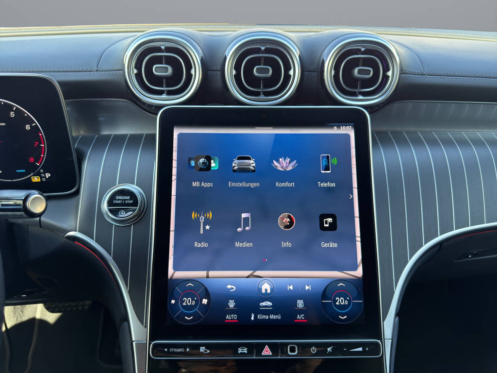 MERCEDES-BENZ GLC 300 AMG Line 4matic - 12