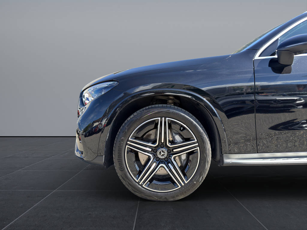 MERCEDES-BENZ GLC 300 AMG Line 4matic - 18