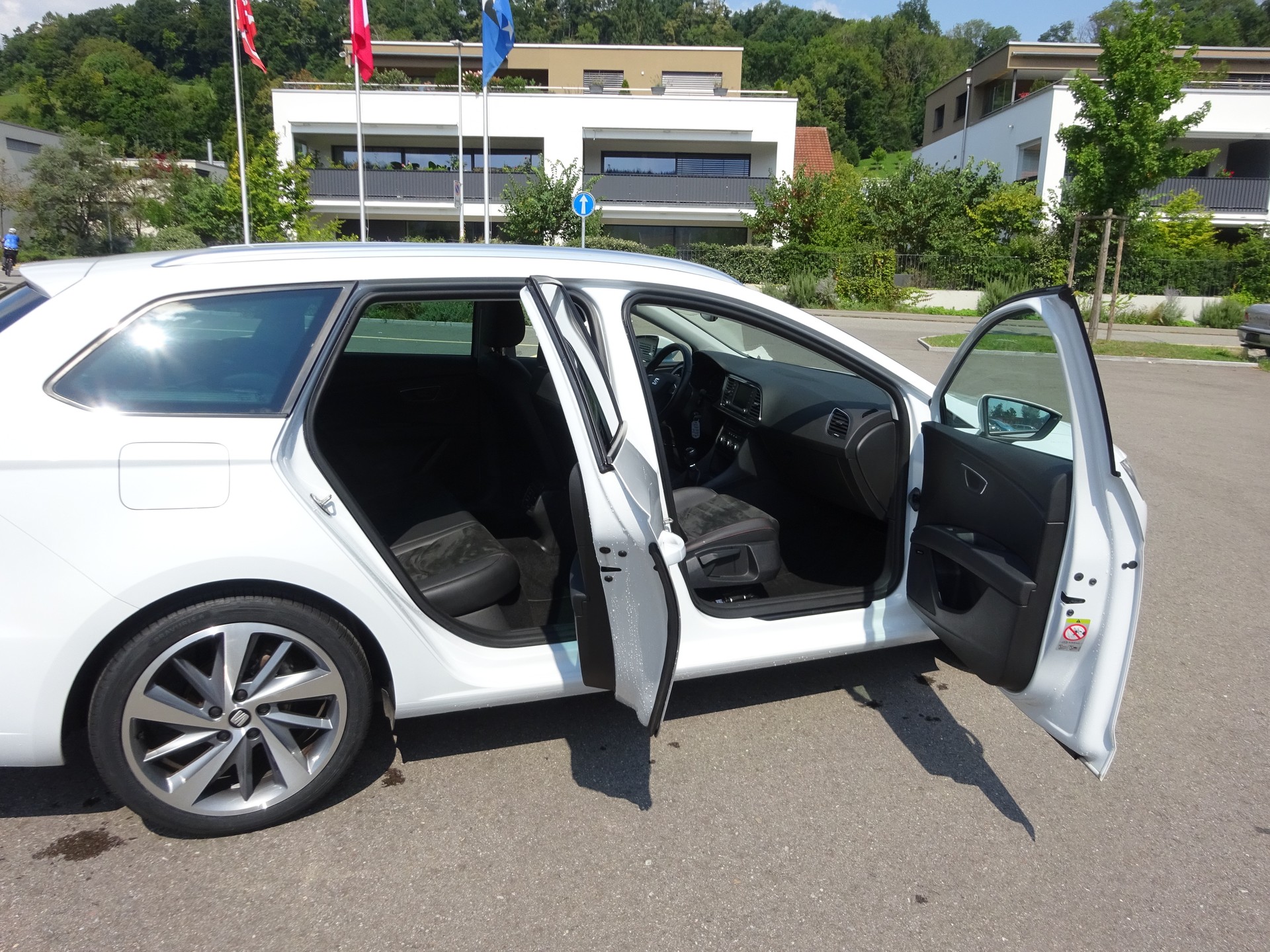 SEAT Leon ST 1.4 TSI FR Line - 4