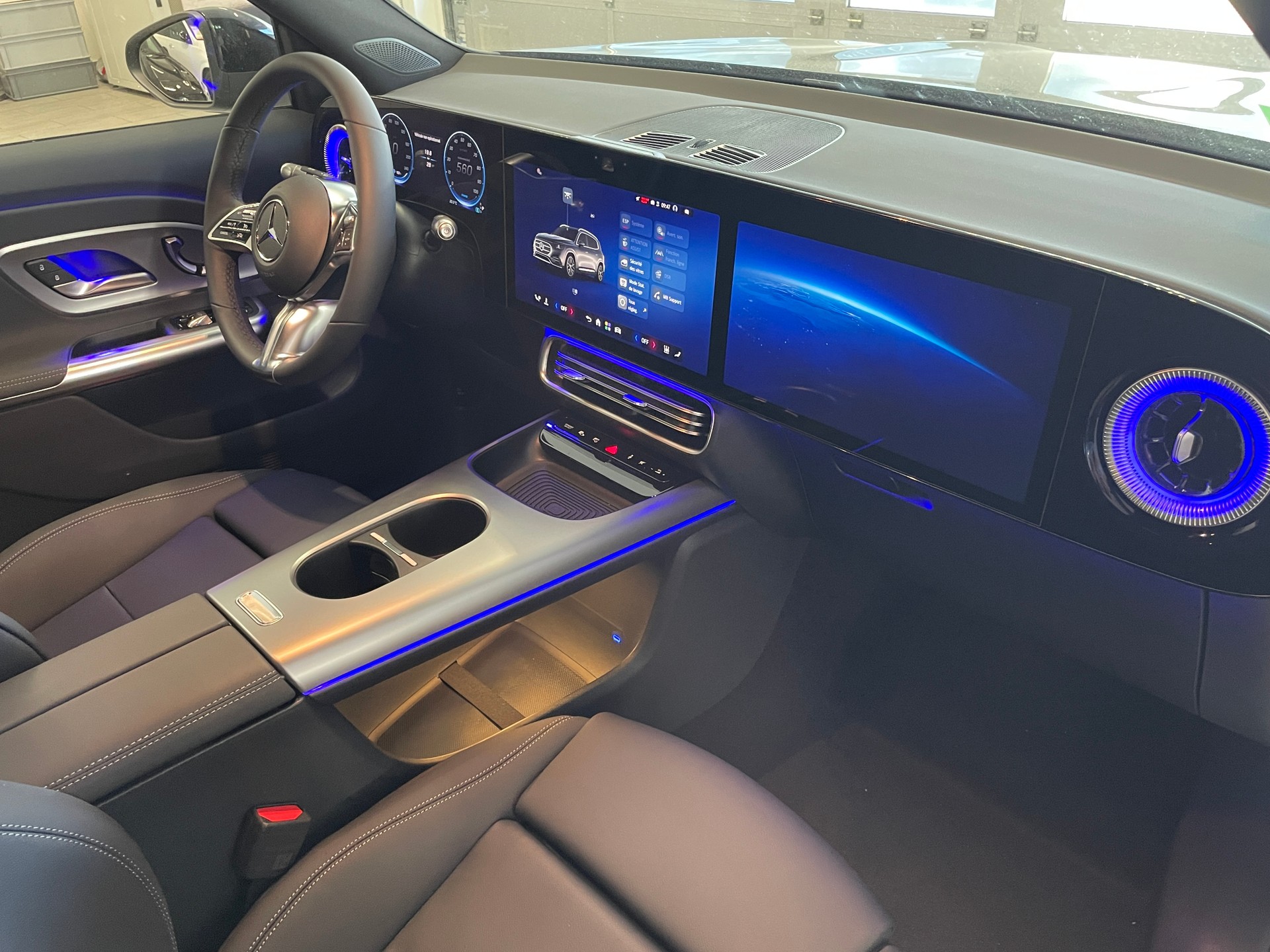 MERCEDES-BENZ GLB 350 4M EQ 7 places - 27