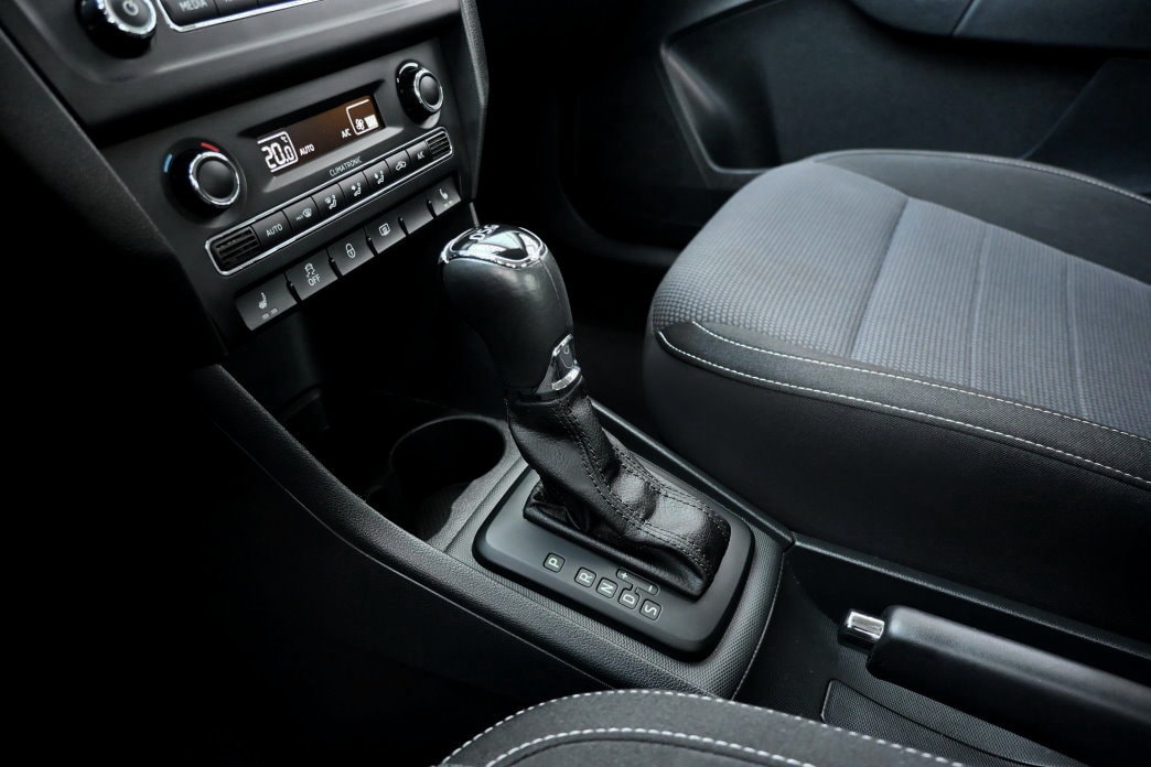 SKODA Rapid 1.4 TSI Elegance DSG - 10