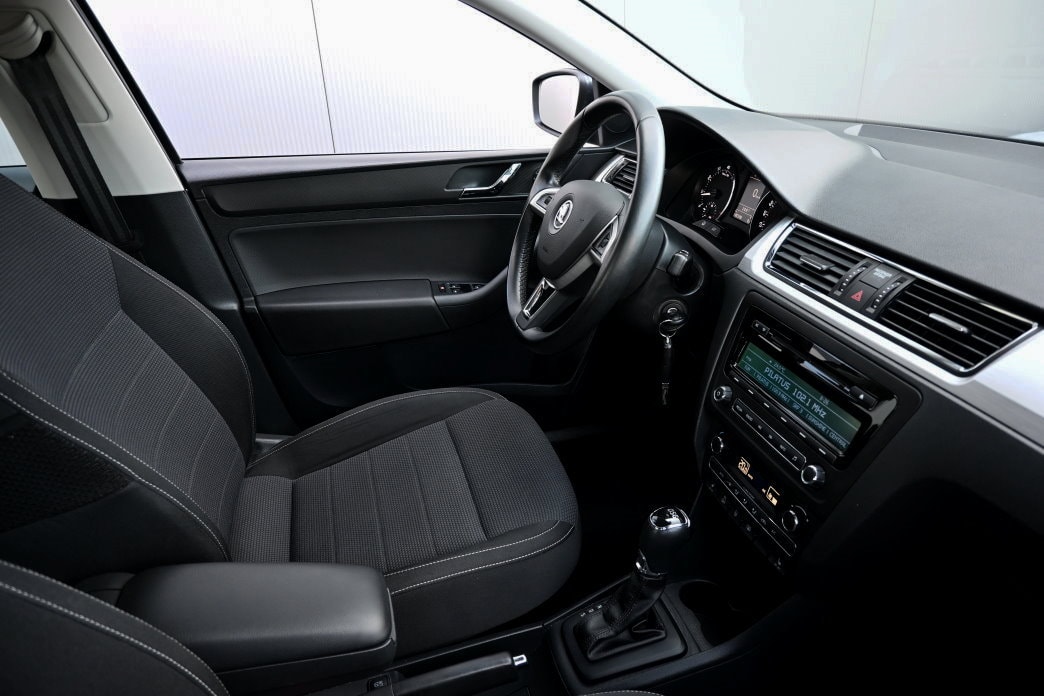 SKODA Rapid 1.4 TSI Elegance DSG - 7