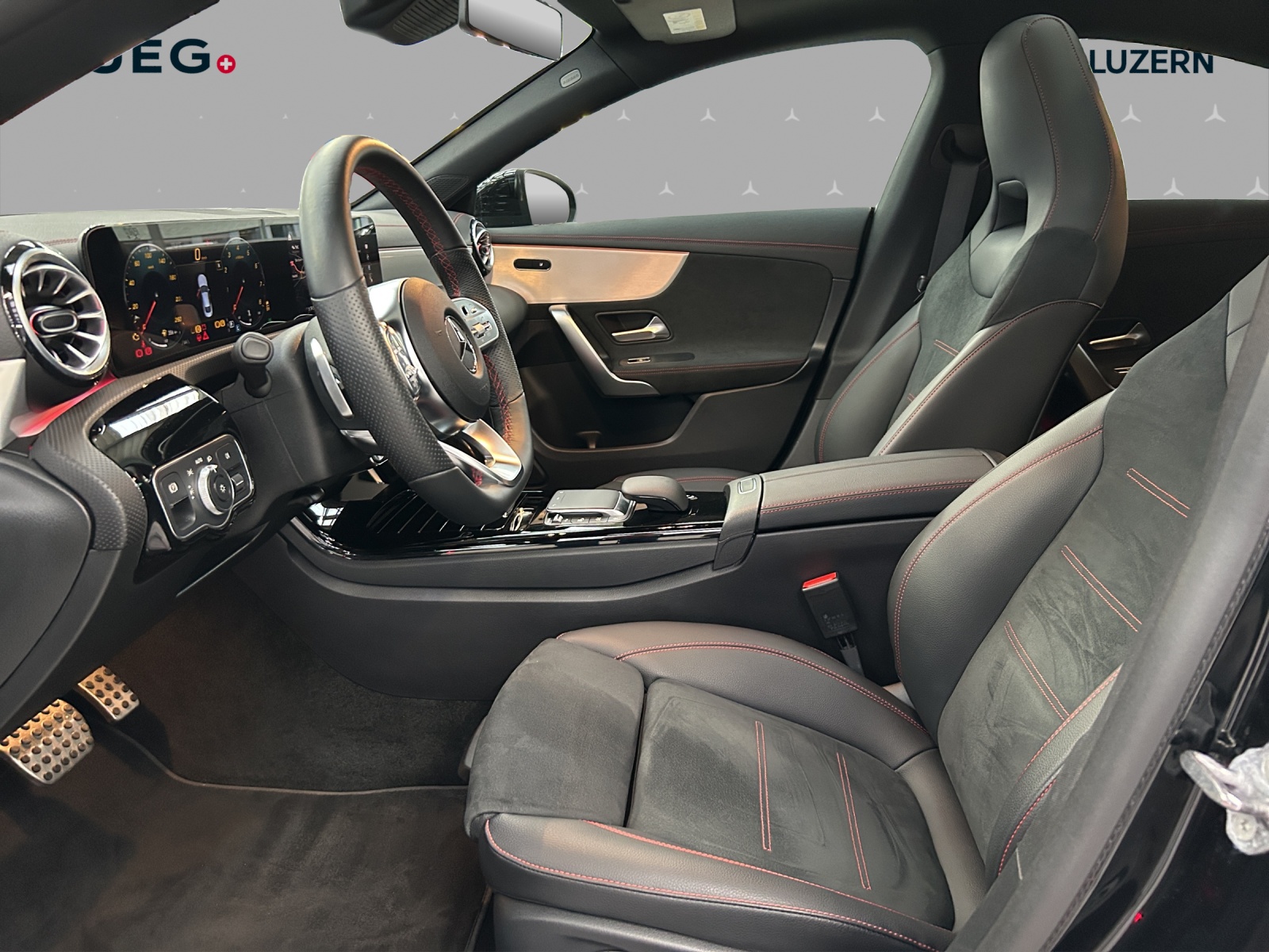 MERCEDES-BENZ CLA 250 4Matic AMG Line 7G-DCT - 8