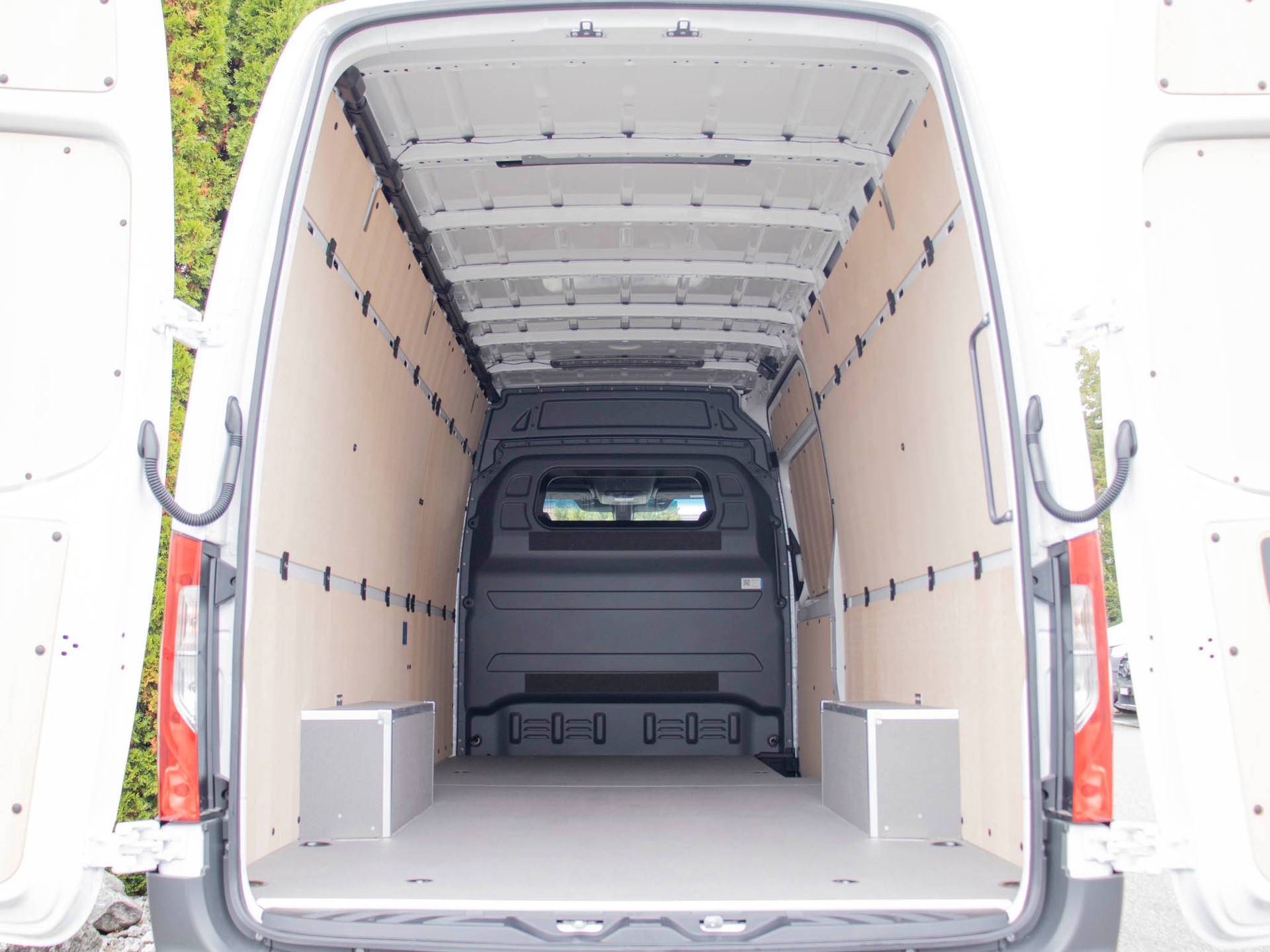 MERCEDES-BENZ eSprinter 320 PRO Lang - 12