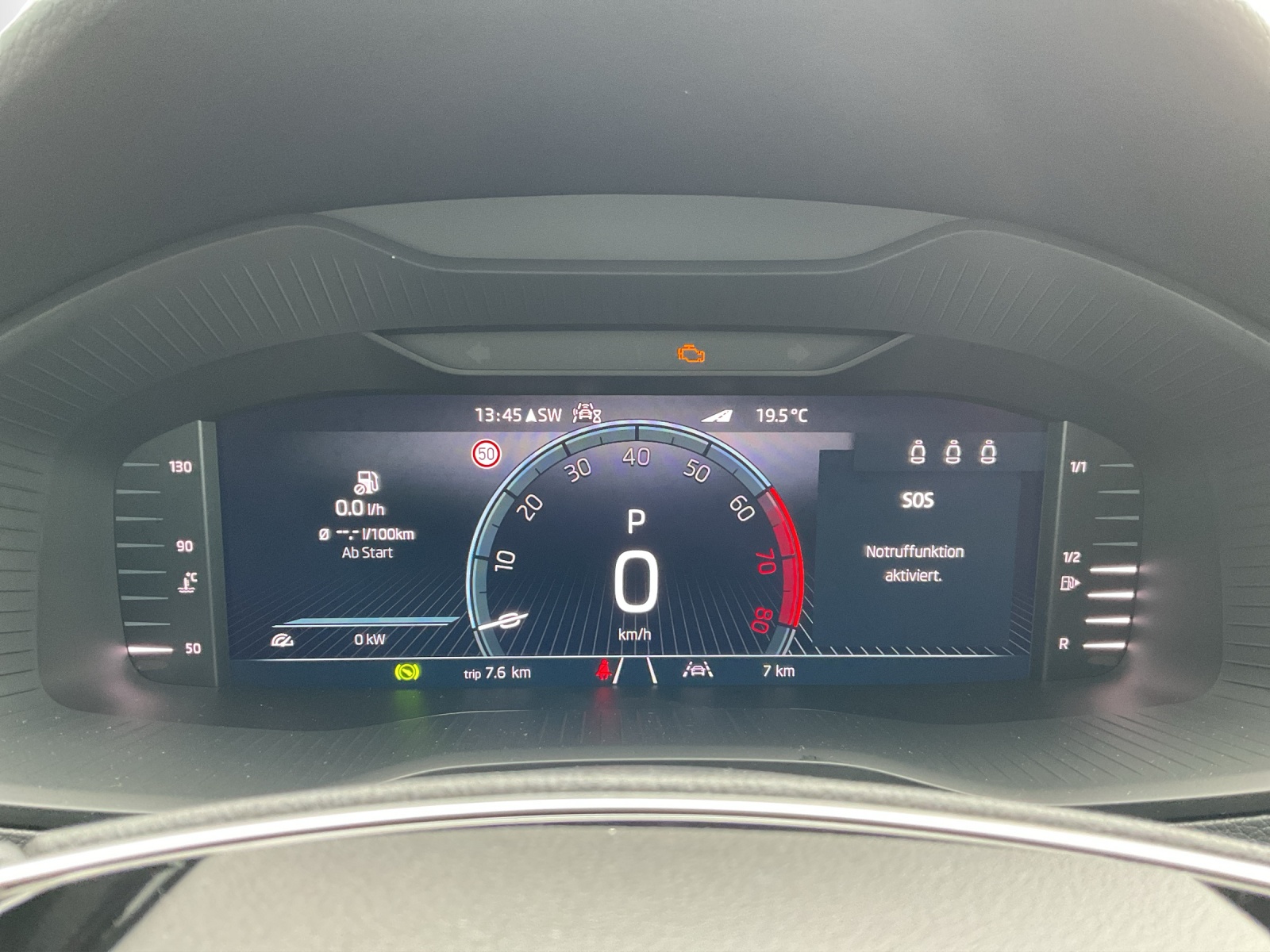 SKODA Karoq 1.5 TSI Dynamic DSG - 8