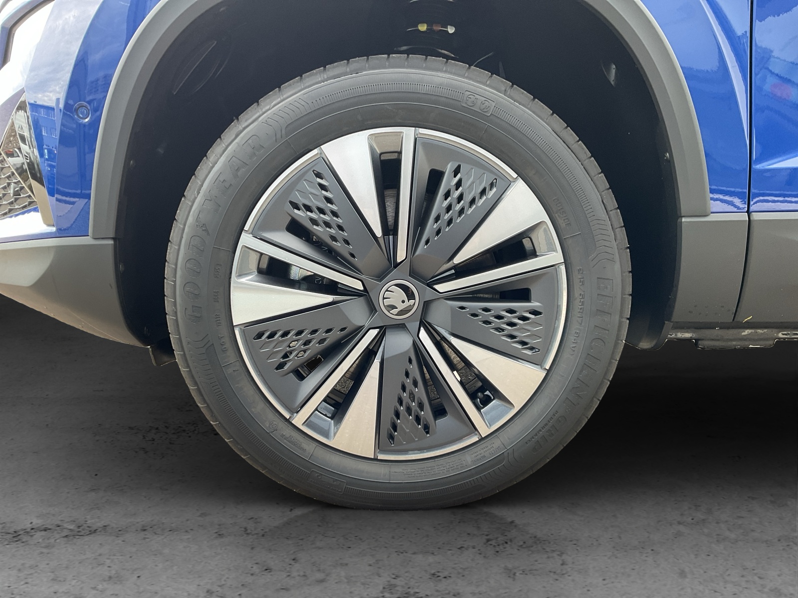 SKODA Karoq 1.5 TSI Dynamic DSG - 13