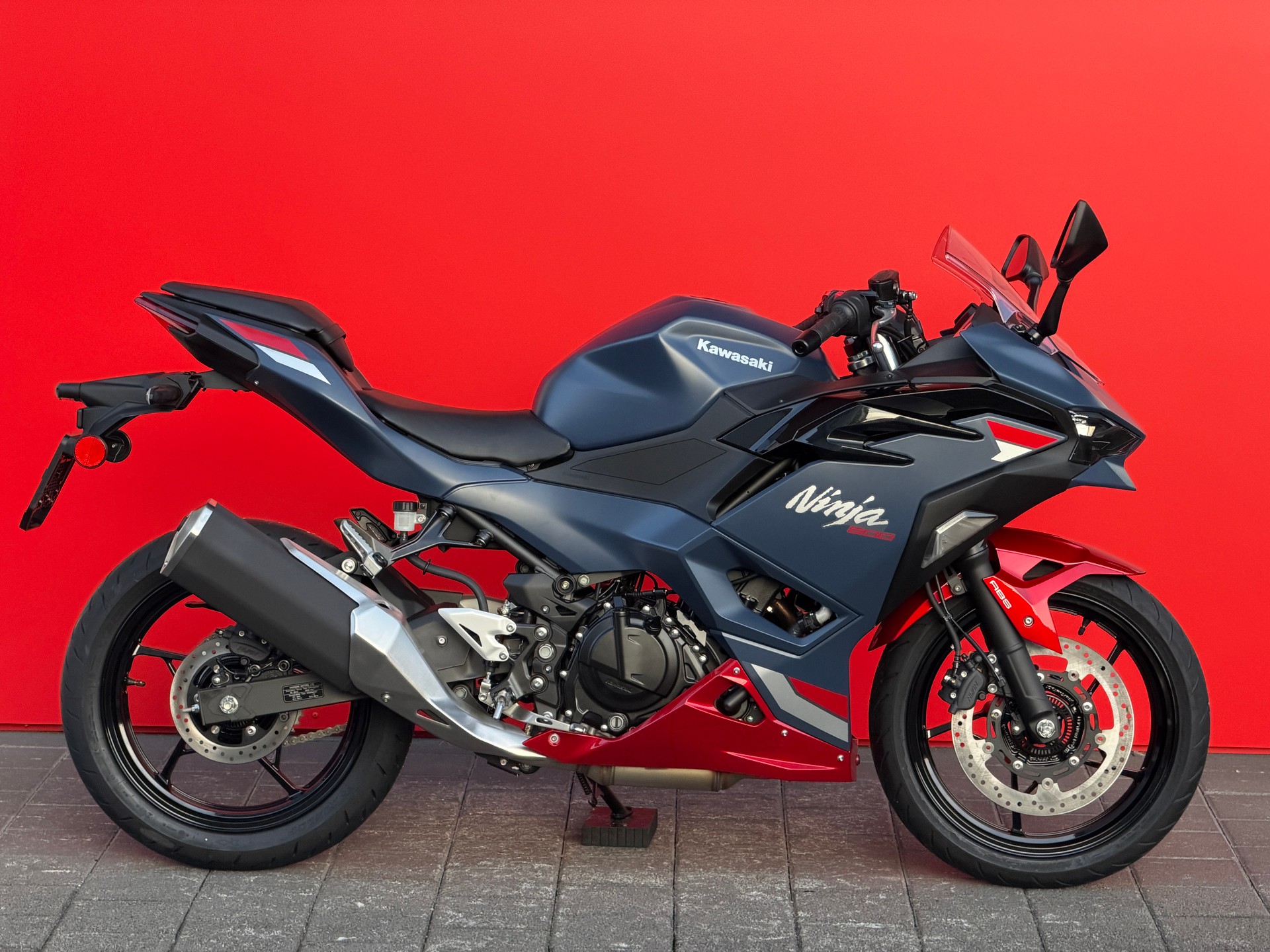 KAWASAKI Ninja 500 SE